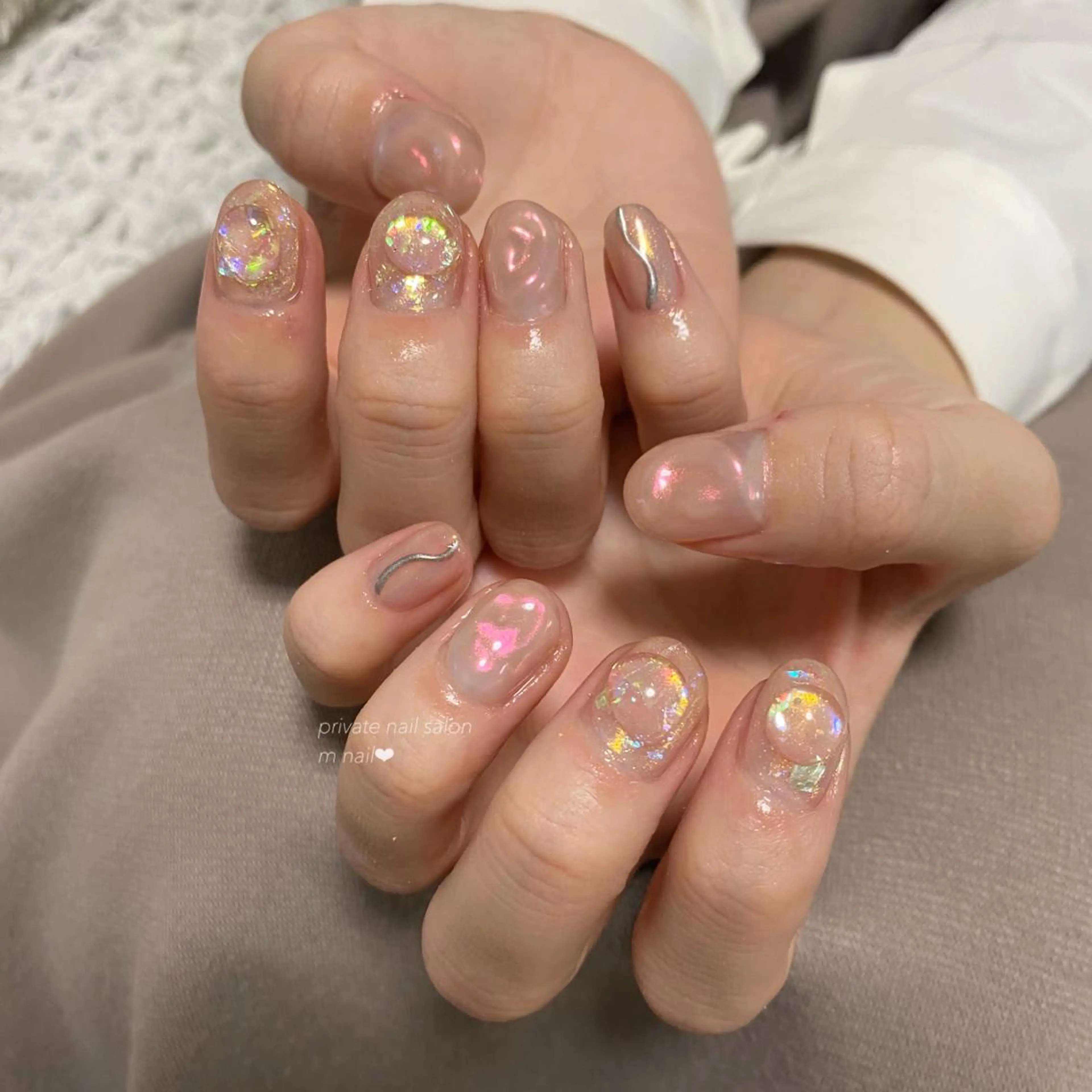 ネイル オーロラネイル ハンドネイル 小河原 舞のネイルデザイン