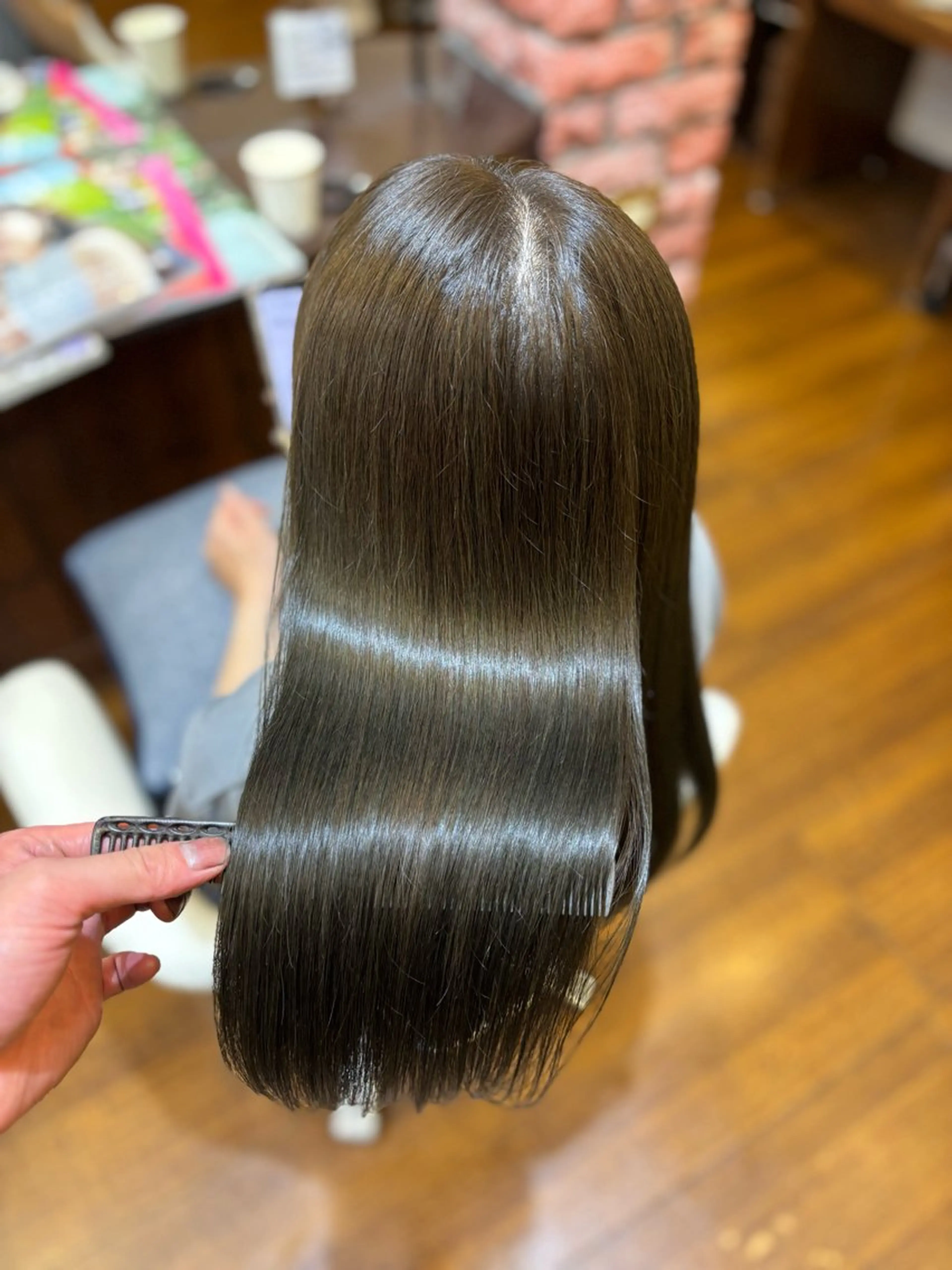 ロング ヘアカラー トリートメント 片桐 巧貴のヘアスタイル