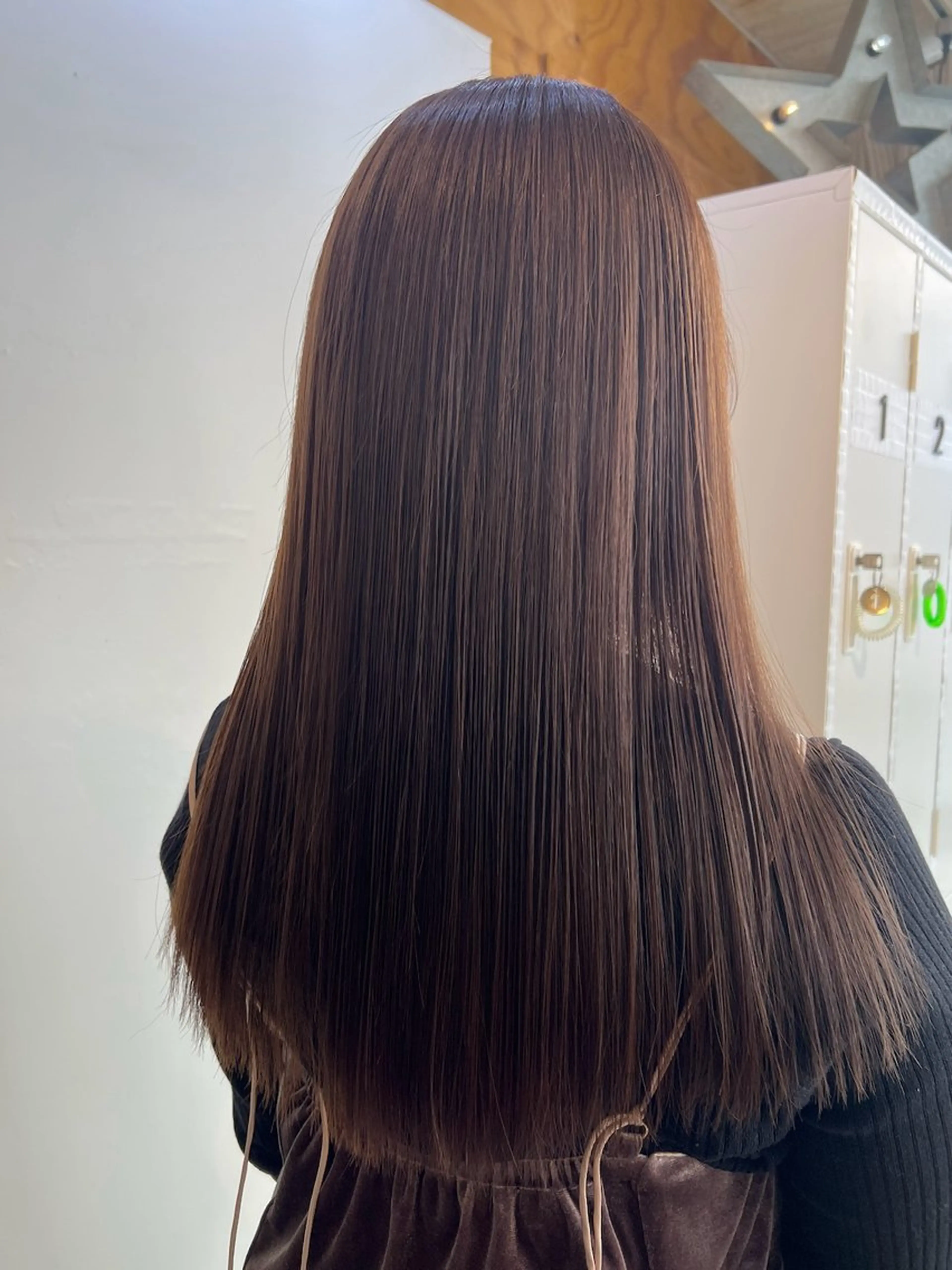 ロング カラー デザインカラー イヤリングカラー ボブ 顔周りカット 髪質改善 ヘアカラー 縮毛矯正 トリートメント KANA/ボブ/ インナーカラー/艶髪のヘアスタイル