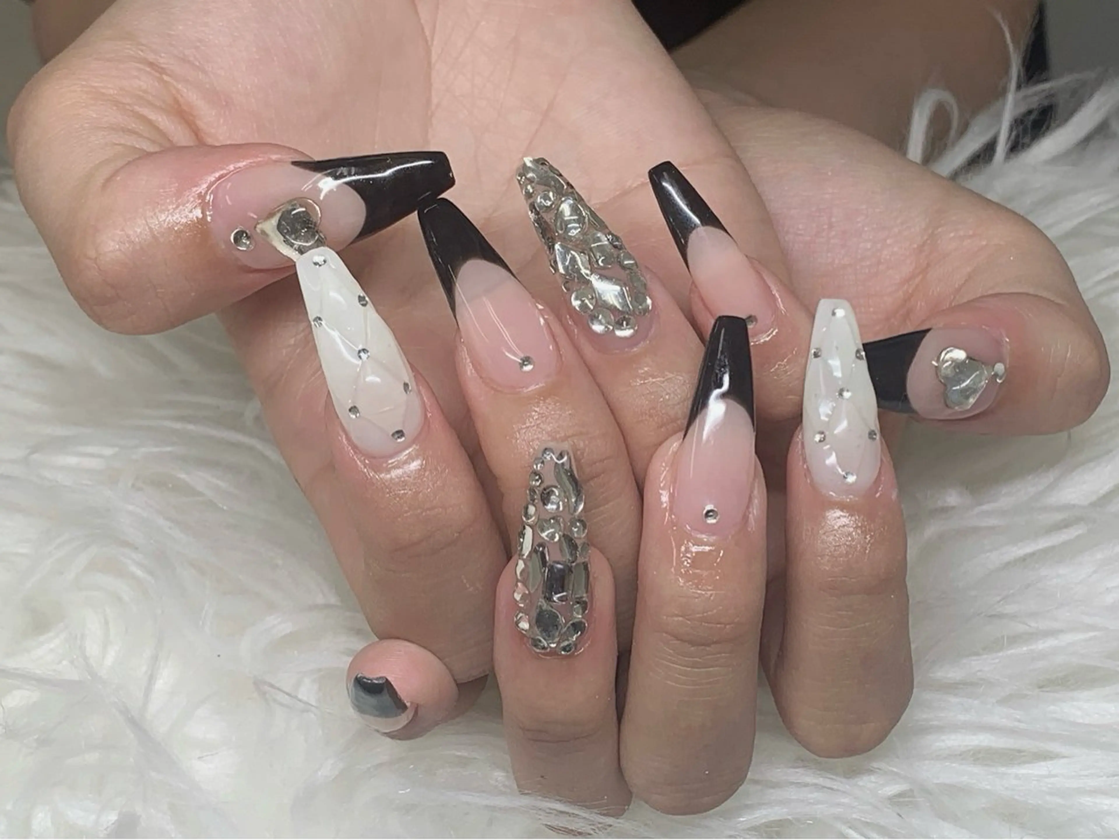 ネイル ハンドネイル ANH NAIL ゴテゴテ専門店💎のネイルデザイン