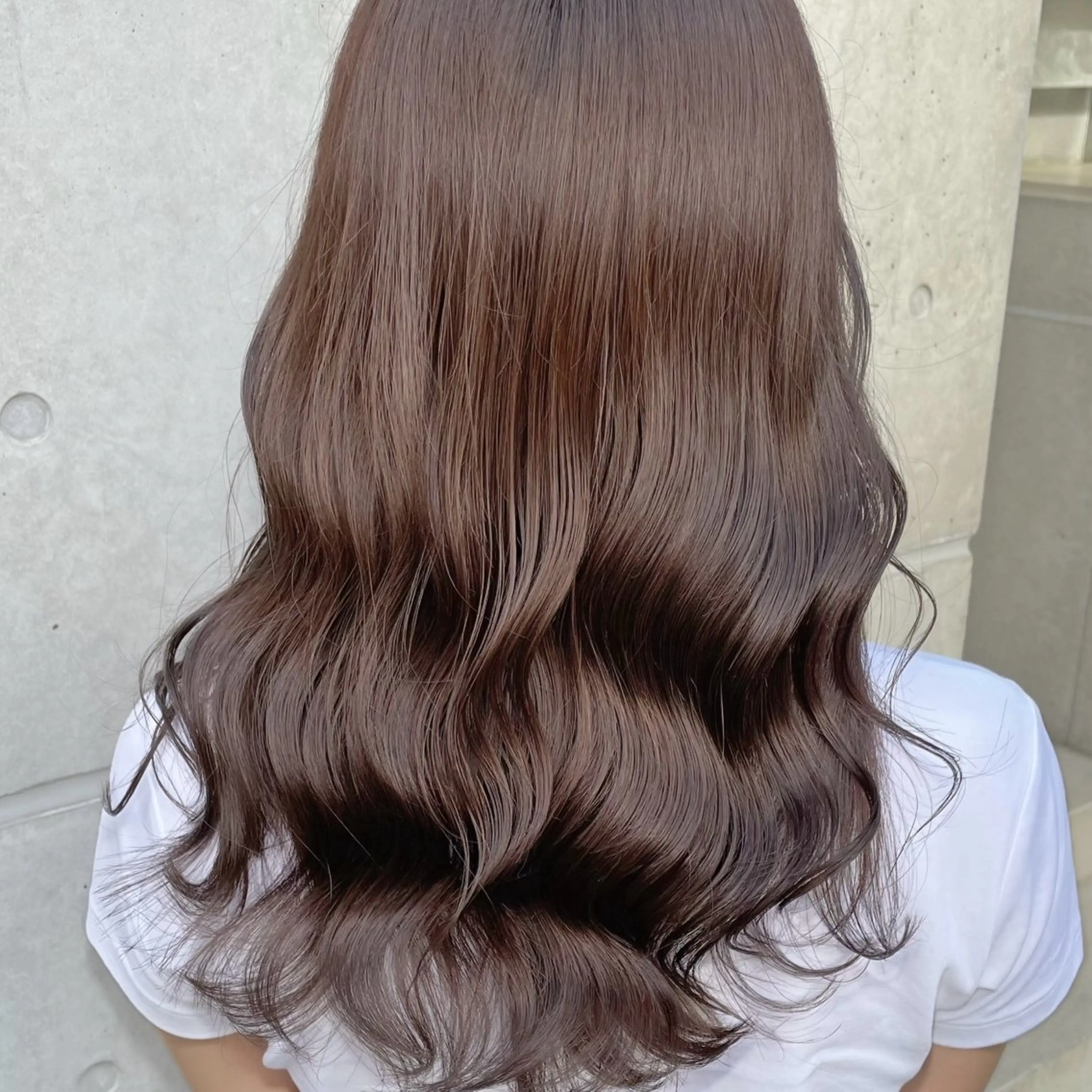 ロング カラー カット ヘアカラー トリートメント ブリーチなし 暖色カラー/井上あいのヘアスタイル