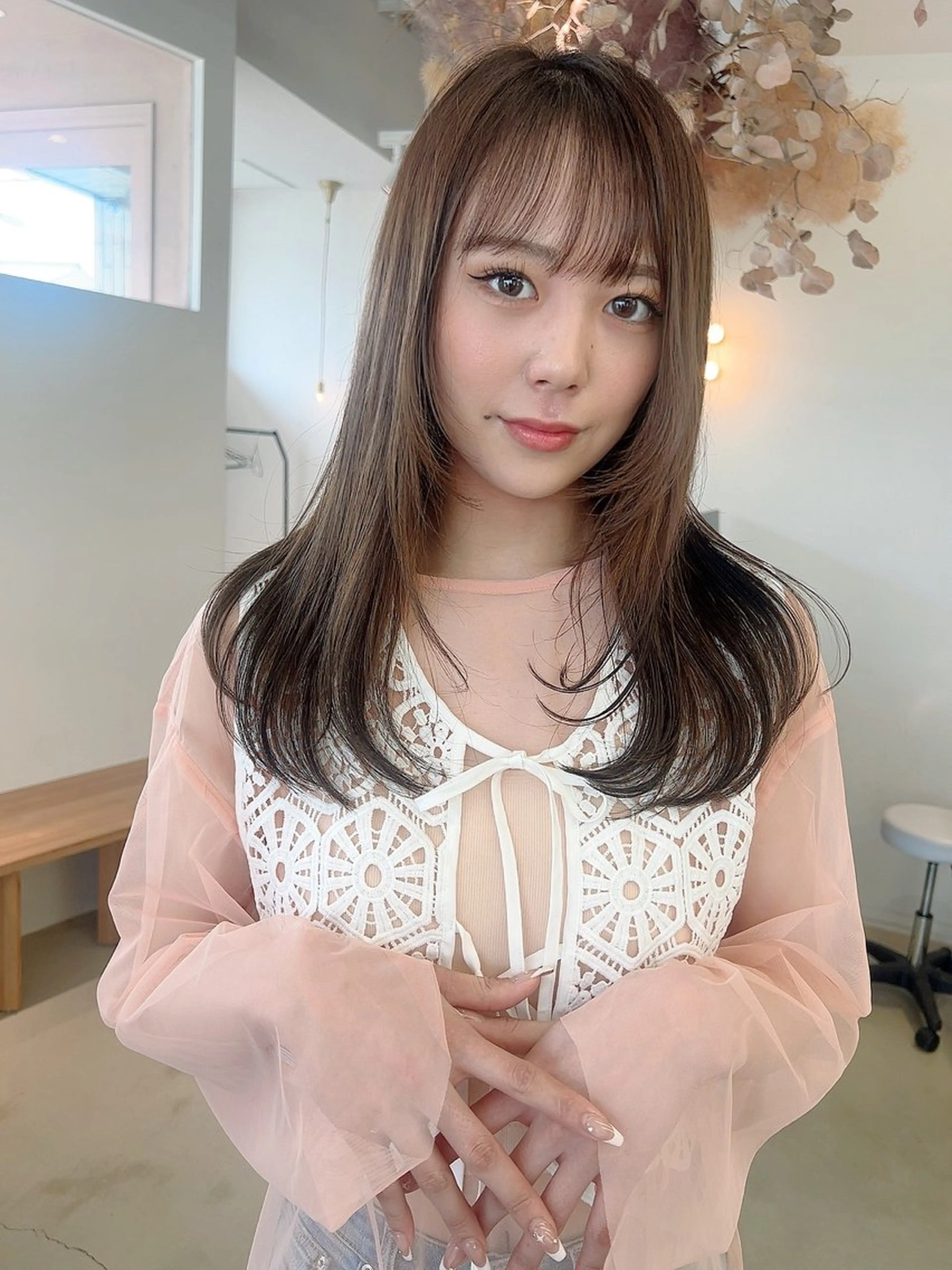 ロング レイヤーカット 縮毛矯正 トリートメント vince. moekoのヘアスタイル