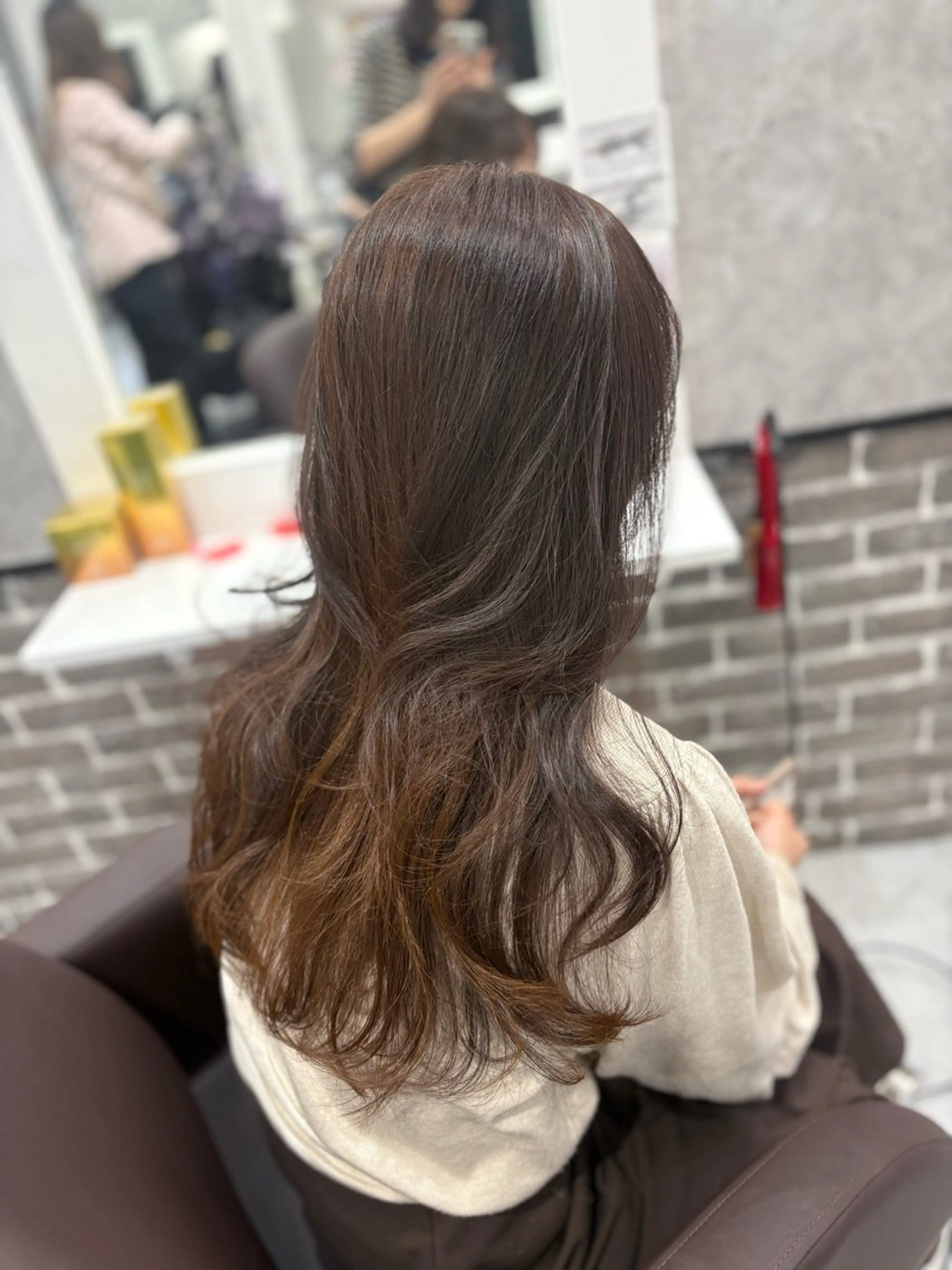 セミロング カット ヘアカラー トリートメント あい❤︎ /髪質改善/韓国巻きのヘアスタイル