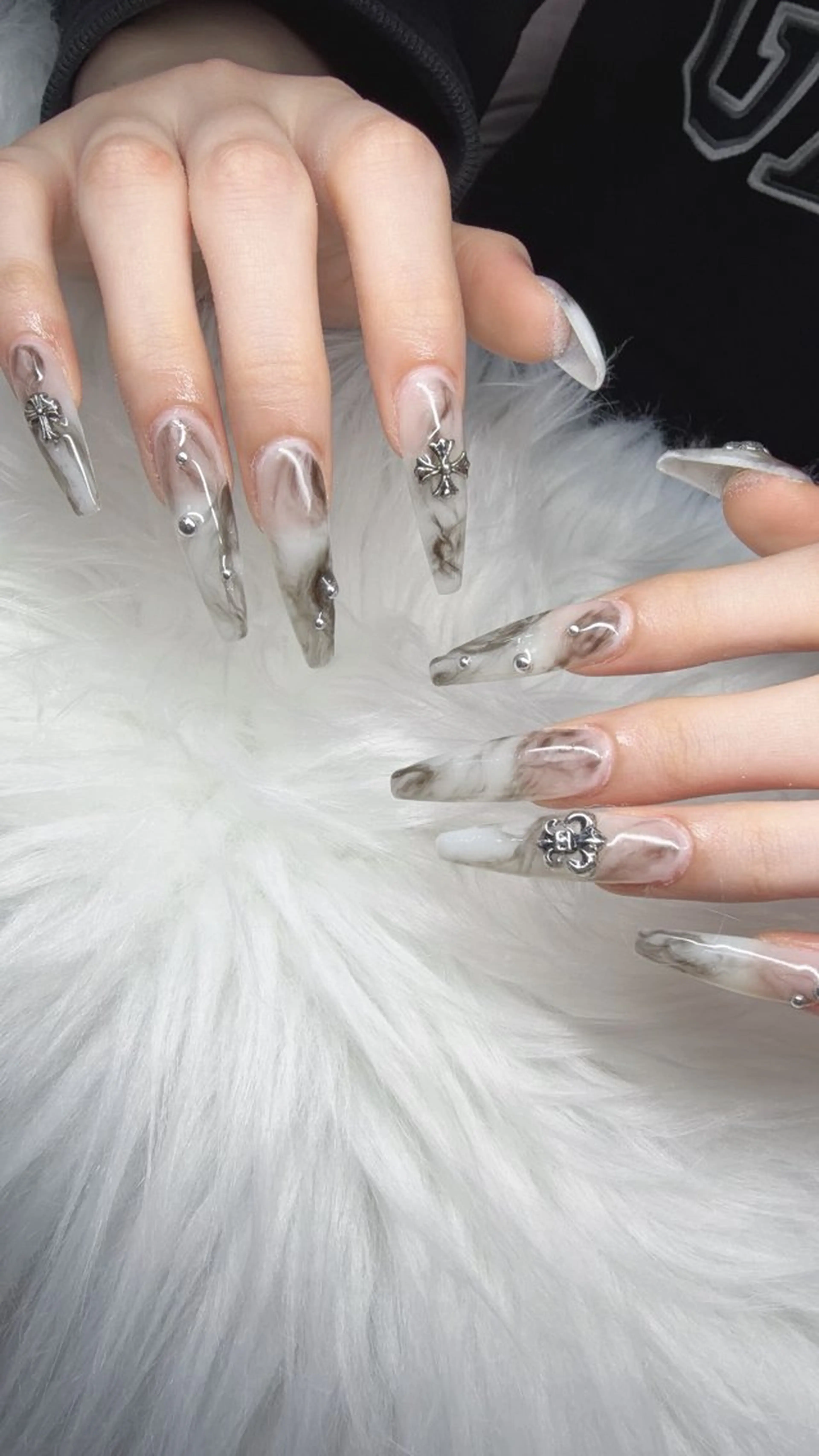 ネイル ハンドネイル Lee Nailsのネイルデザイン