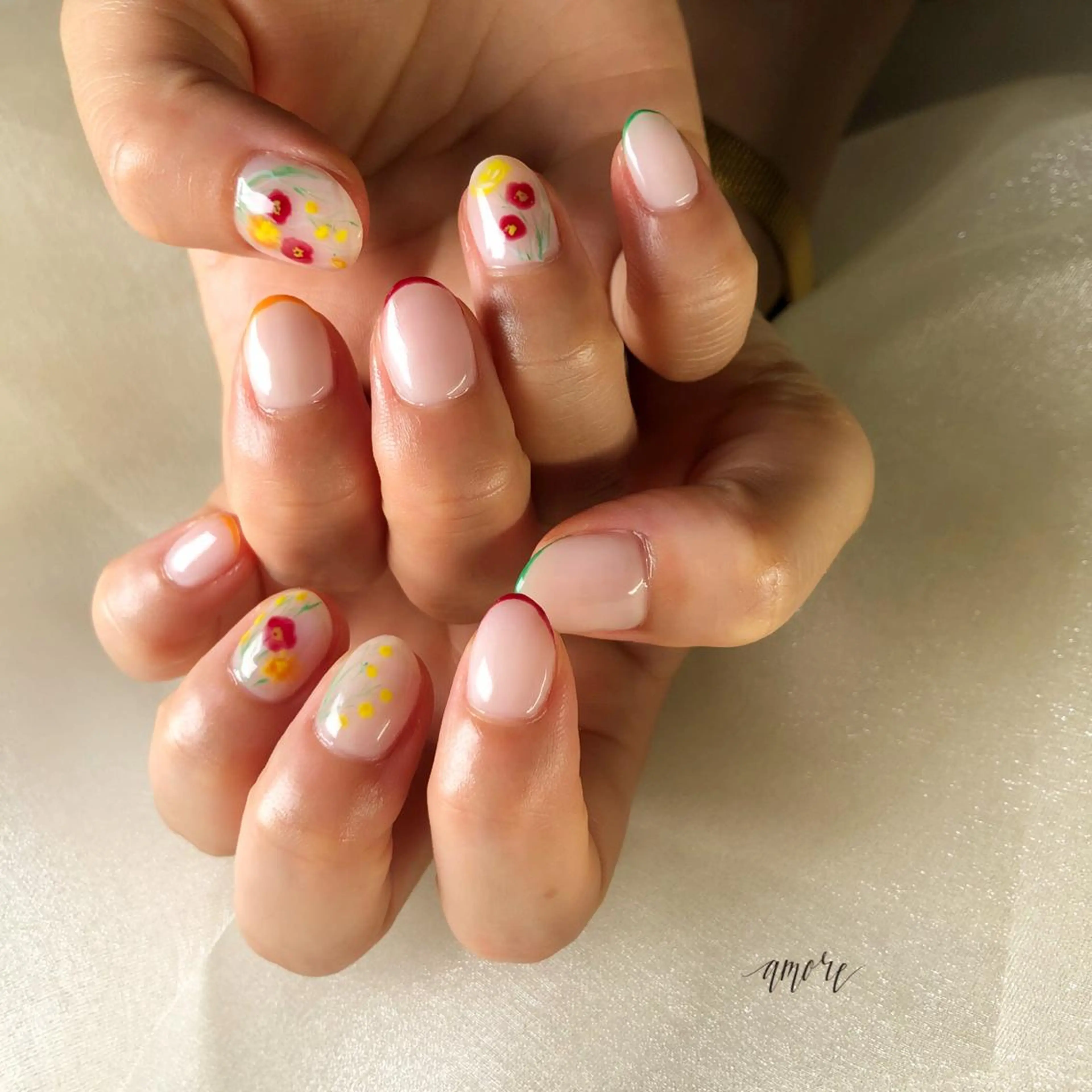 ネイル アートネイル ジェルネイル 氷ネイル・うるうるネイル マグネットネイル ミラーネイル You kyehwaのネイルデザイン