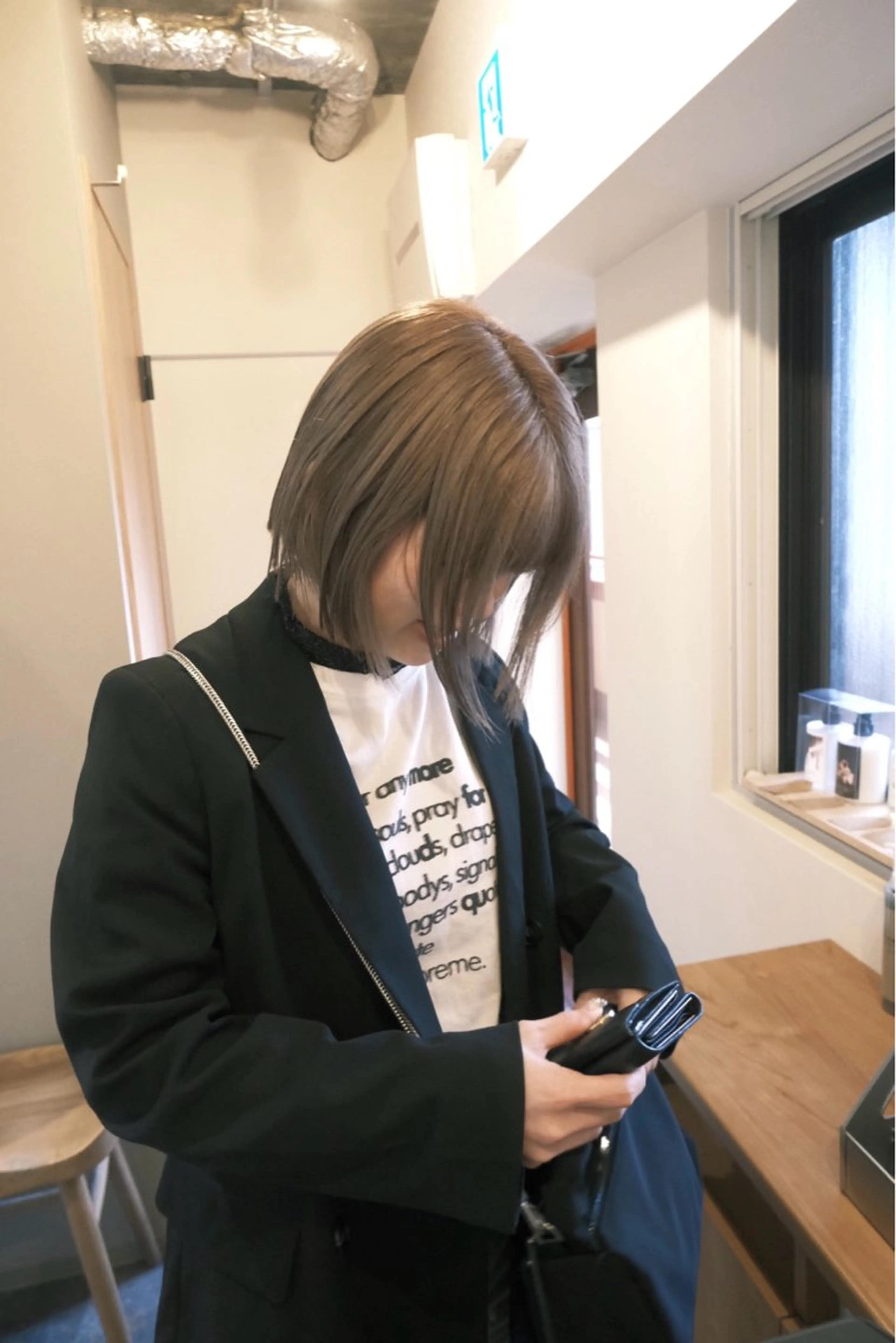 ショート ヘアカラー トリートメント ヘアセット ハルカ/透け感カラー /顔周りレイヤーのヘアスタイル