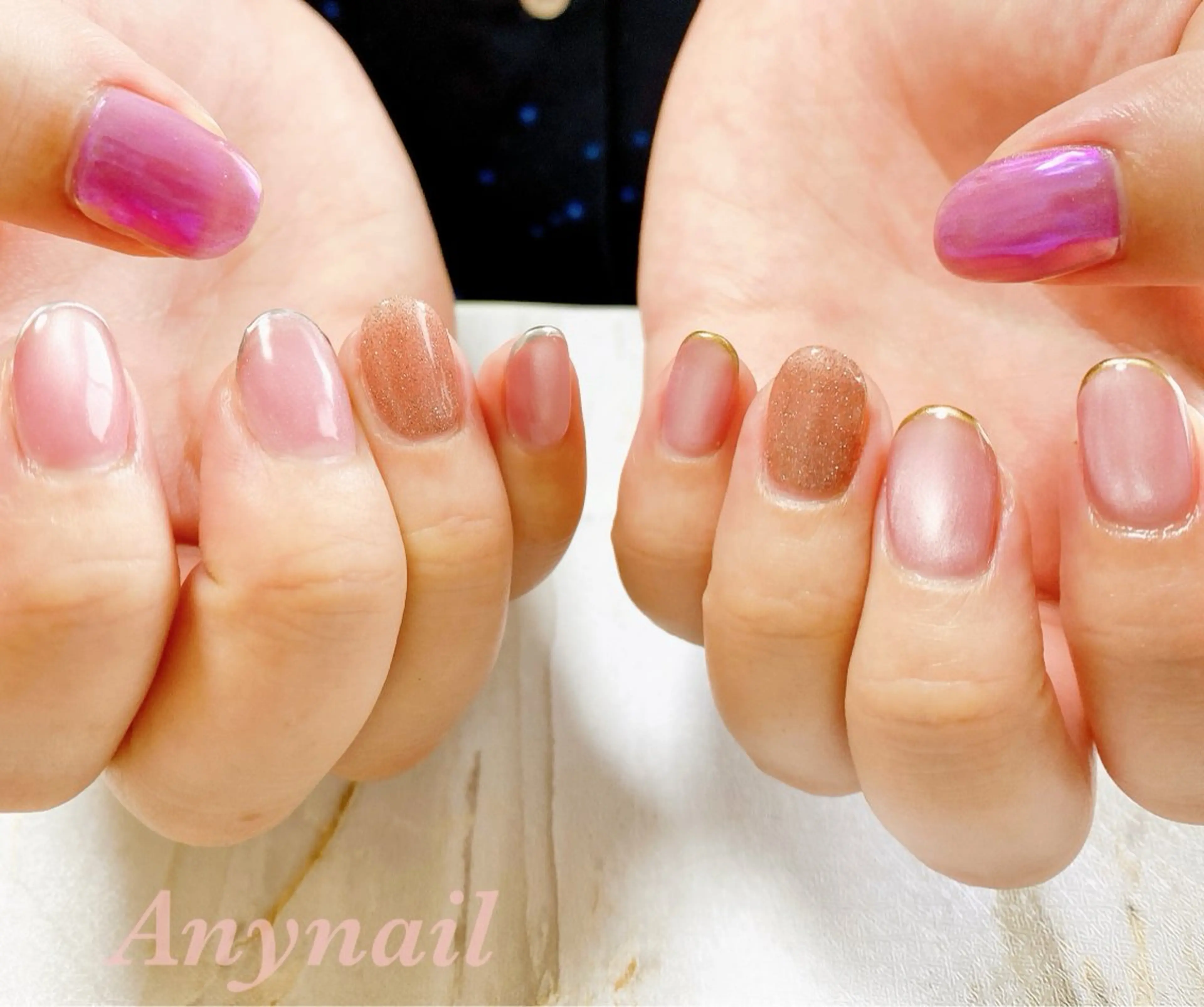 ネイル オーロラネイル ブルー フラッシュネイル ガーリー マグネットネイル ハンドネイル 岩澤 恵子のネイルデザイン