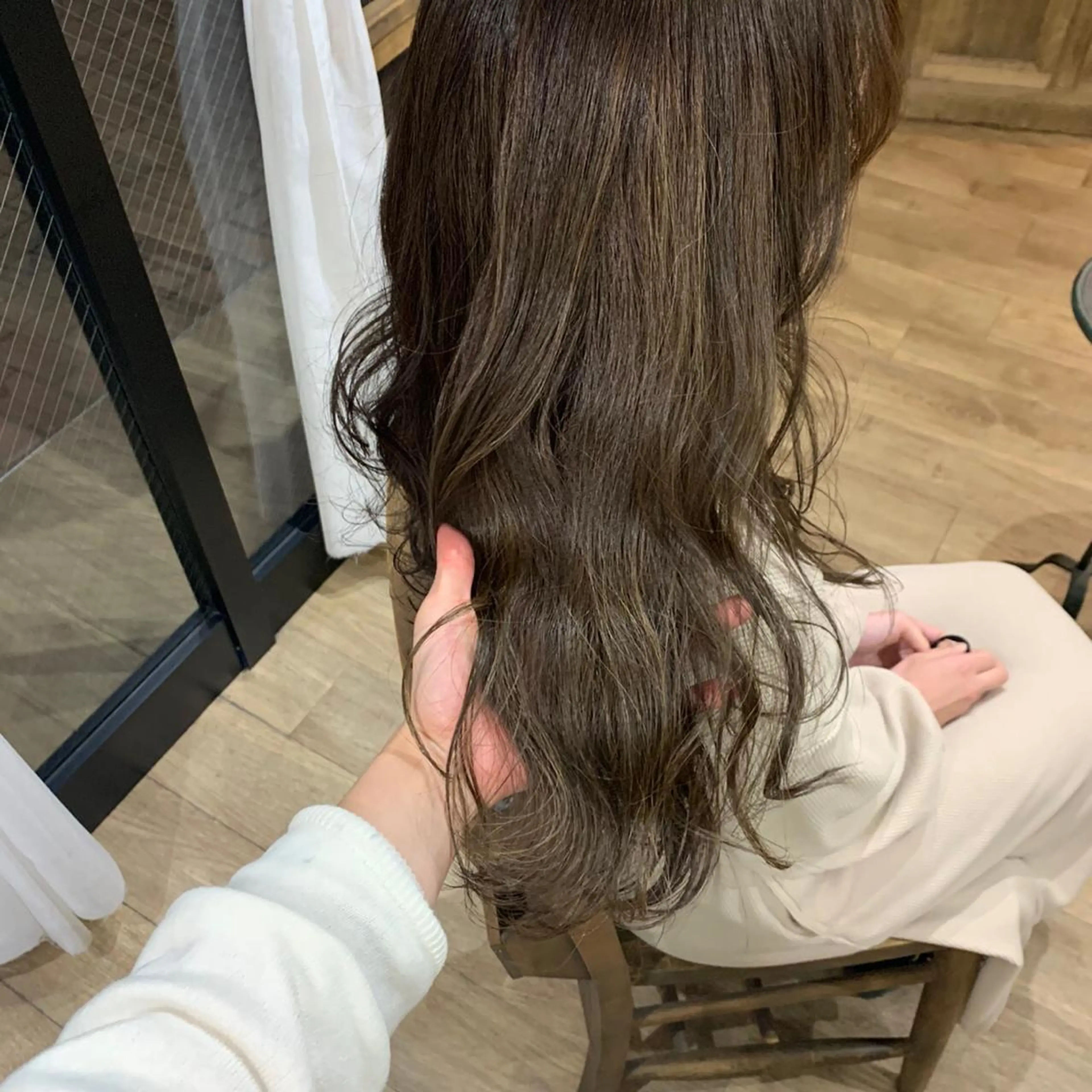 ロング カラー 酸性縮毛矯正 梅田茶屋町 Juriのヘアスタイル