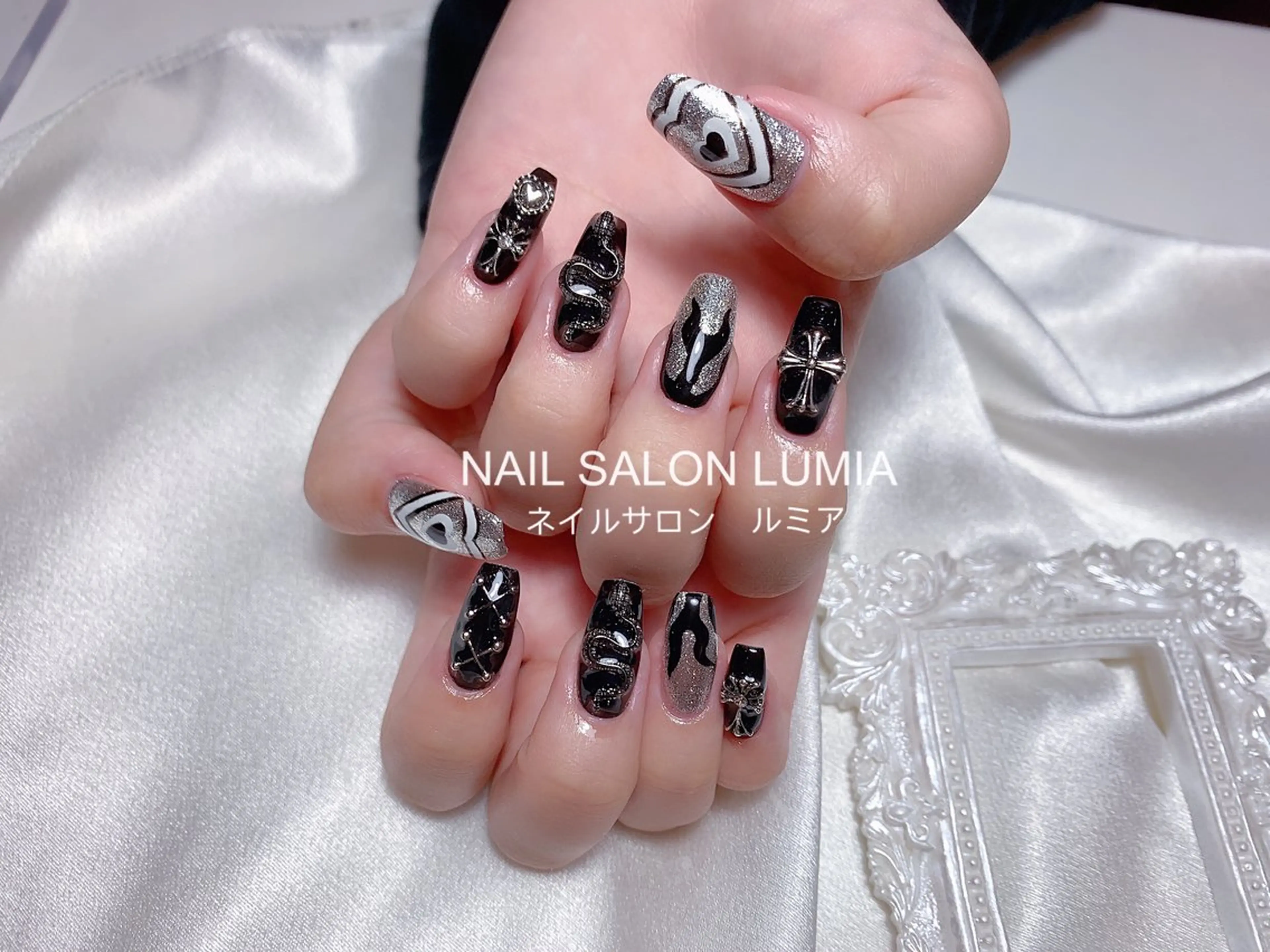 ネイル ハンドネイル ネイルサロン ルミア Lumia 店長のネイルデザイン