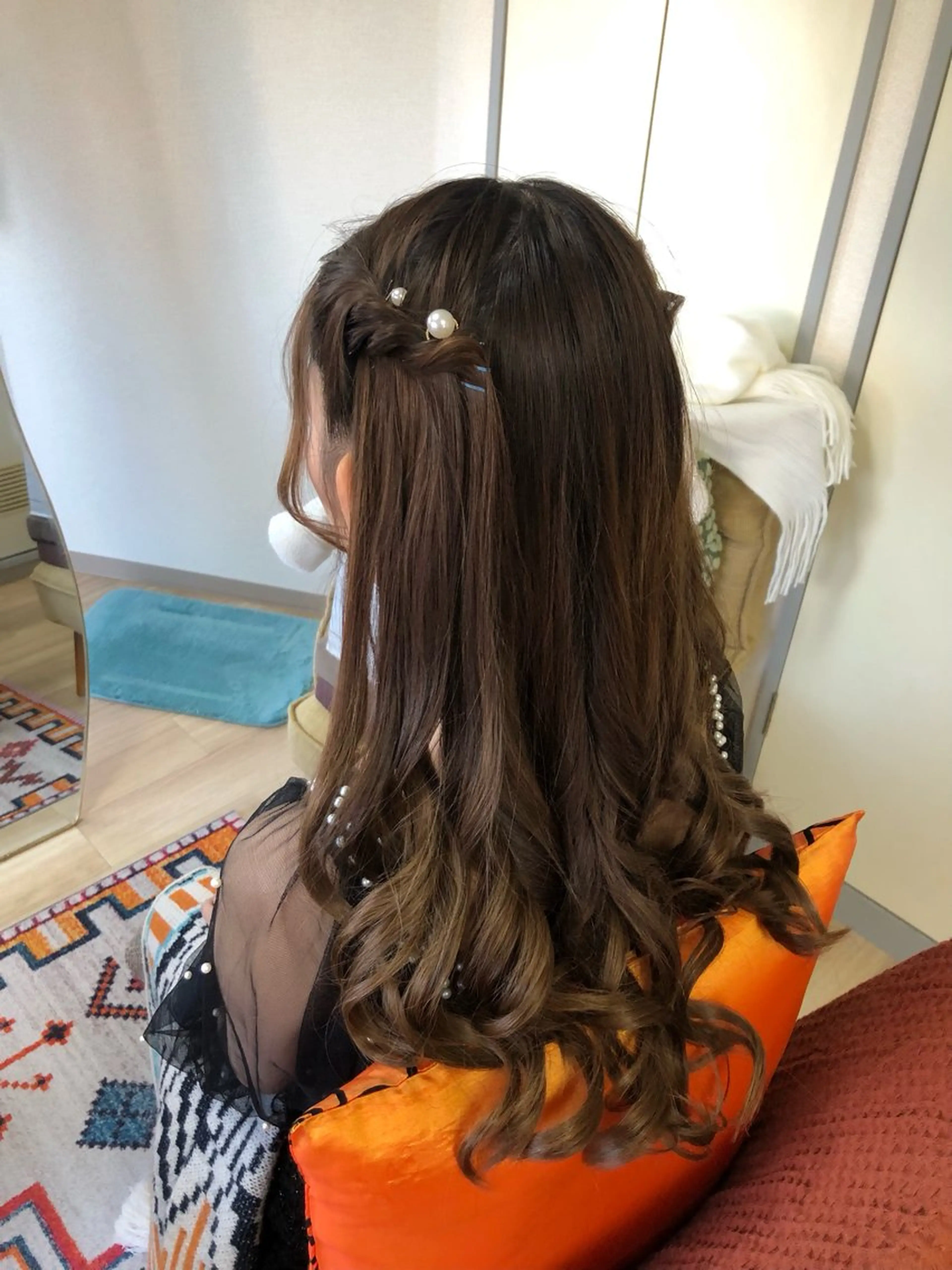 セミロング ヘアアレンジ ハーフアップ ヘアセット salon *meehoのネイルデザイン