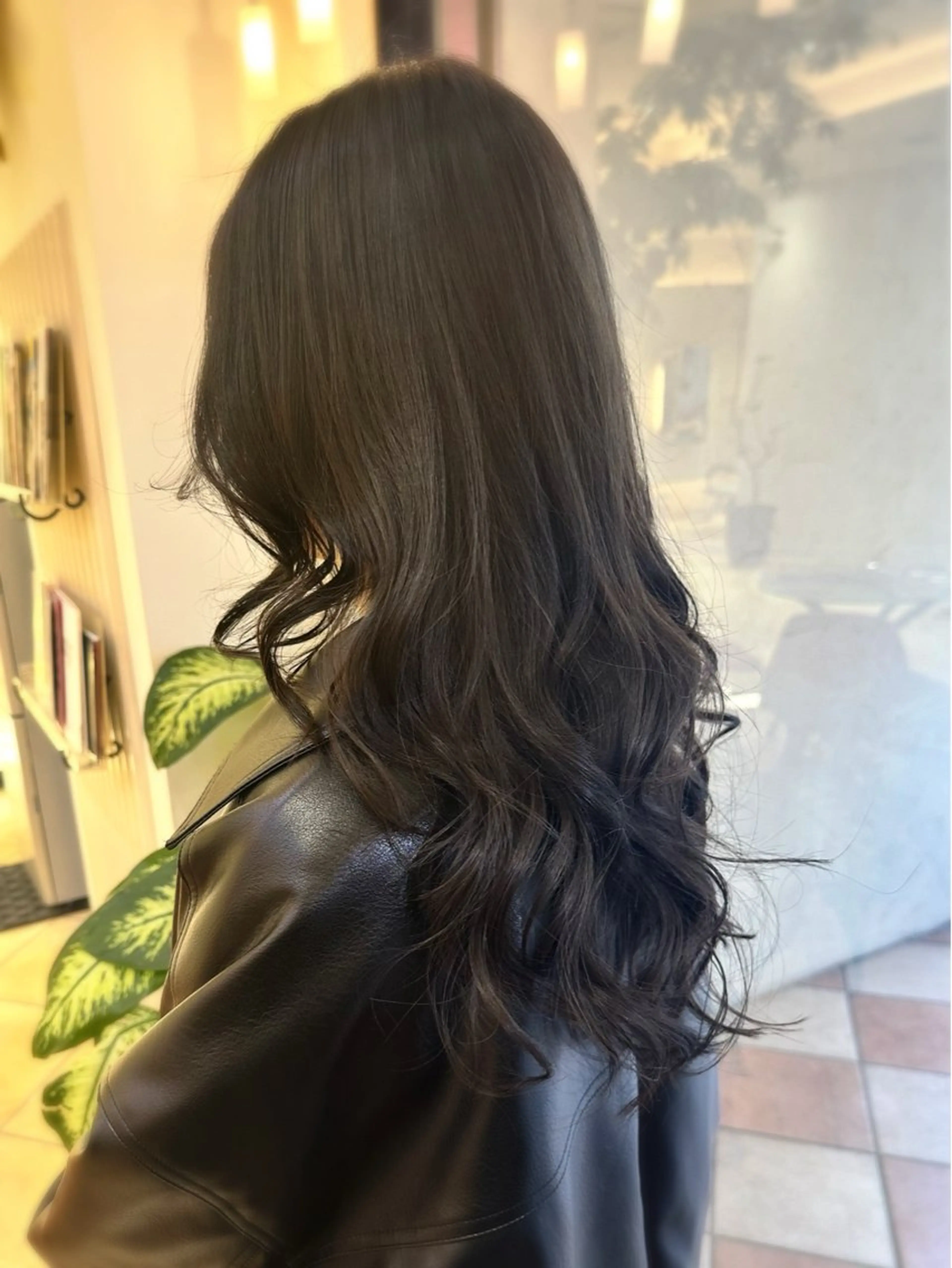 ロング カラー グレージュ トリートメント 小顔レイヤー💗 木村実樹のヘアスタイル