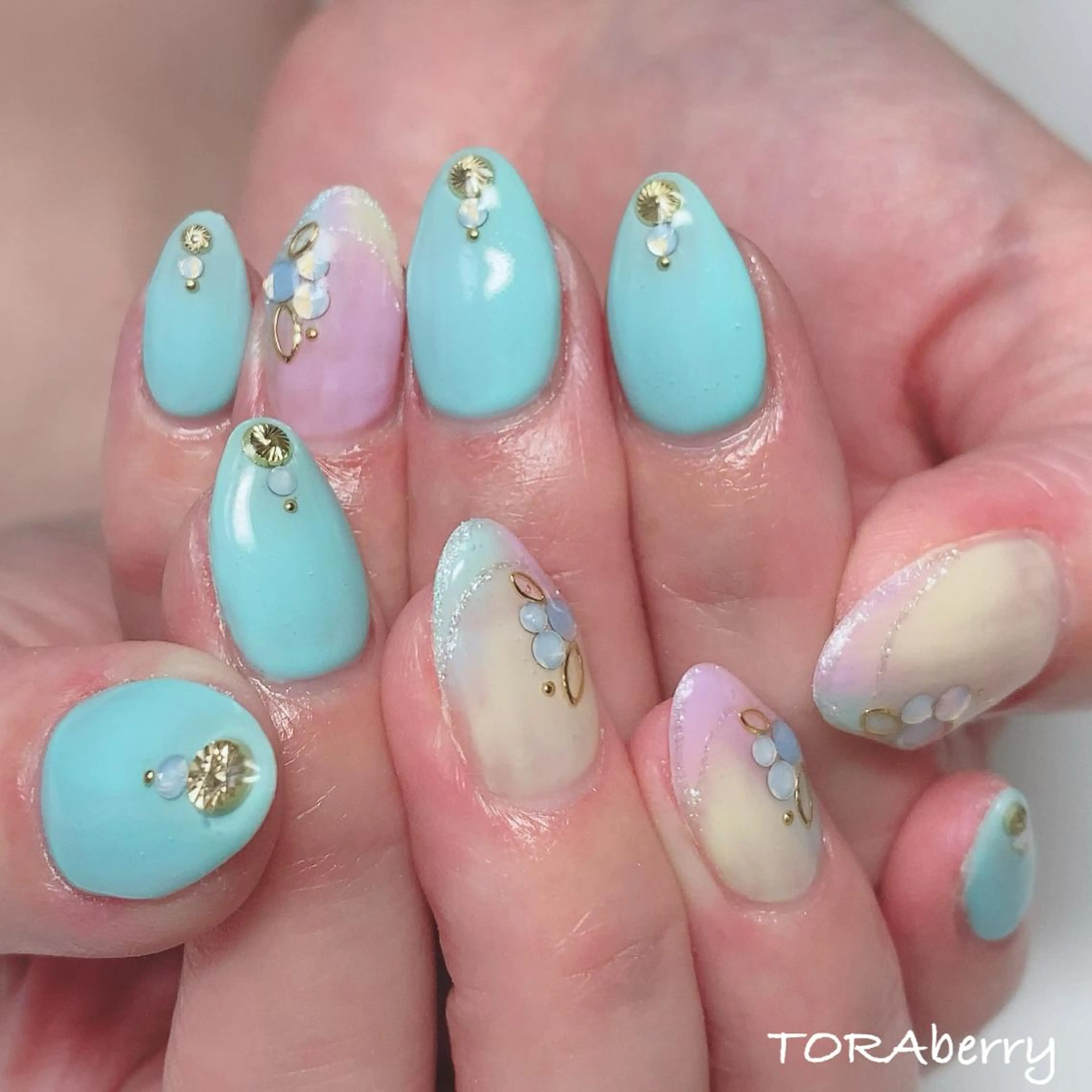 ネイル ハンドネイル ネイリスト なつみのネイルデザイン