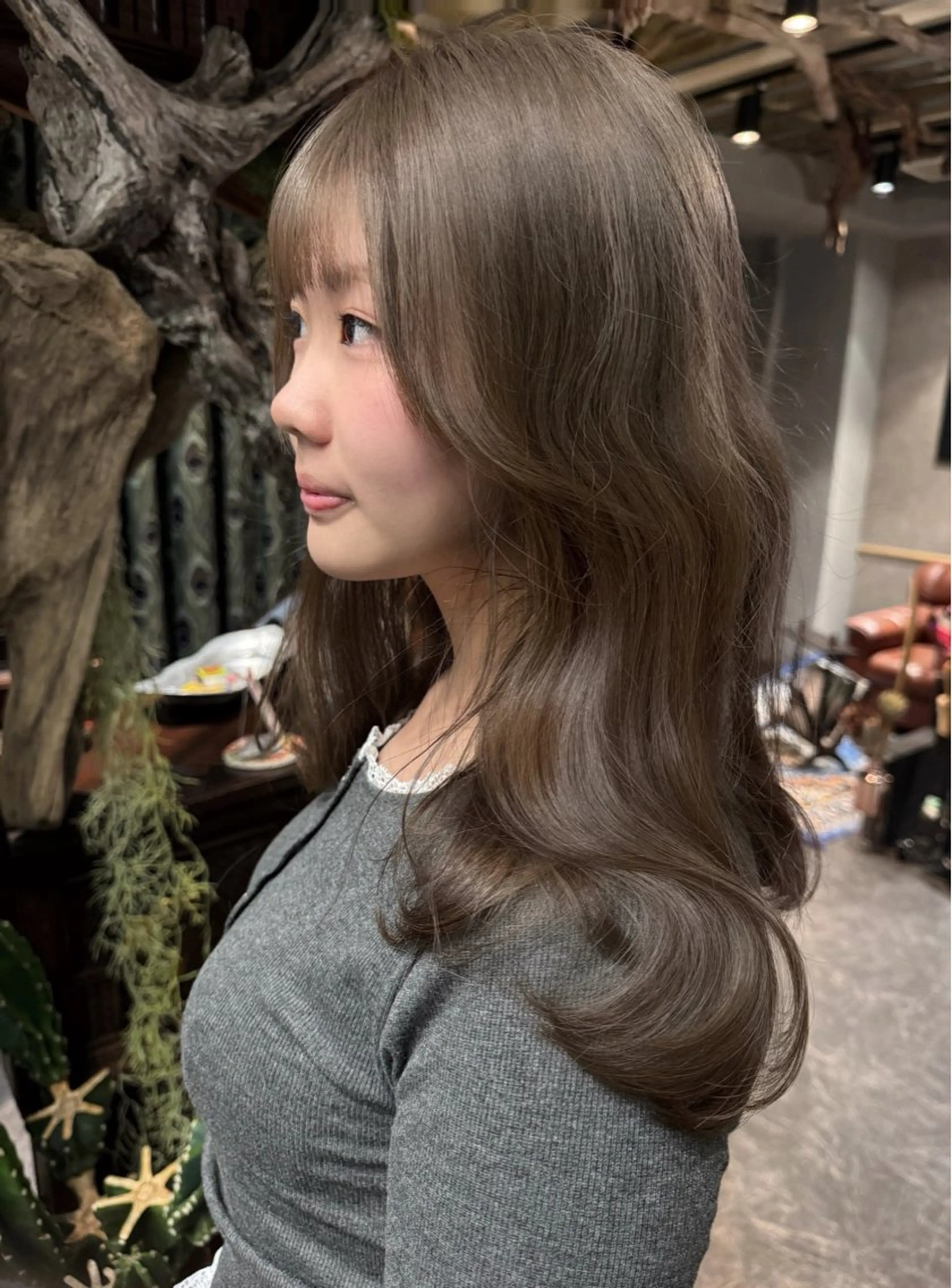 ミディアム カラー パーマ ヘアアレンジ メンズ ベージュカラー 透明感カラー ヘーゼル ヘアカラー 心斎橋美容室 Junのヘアスタイル