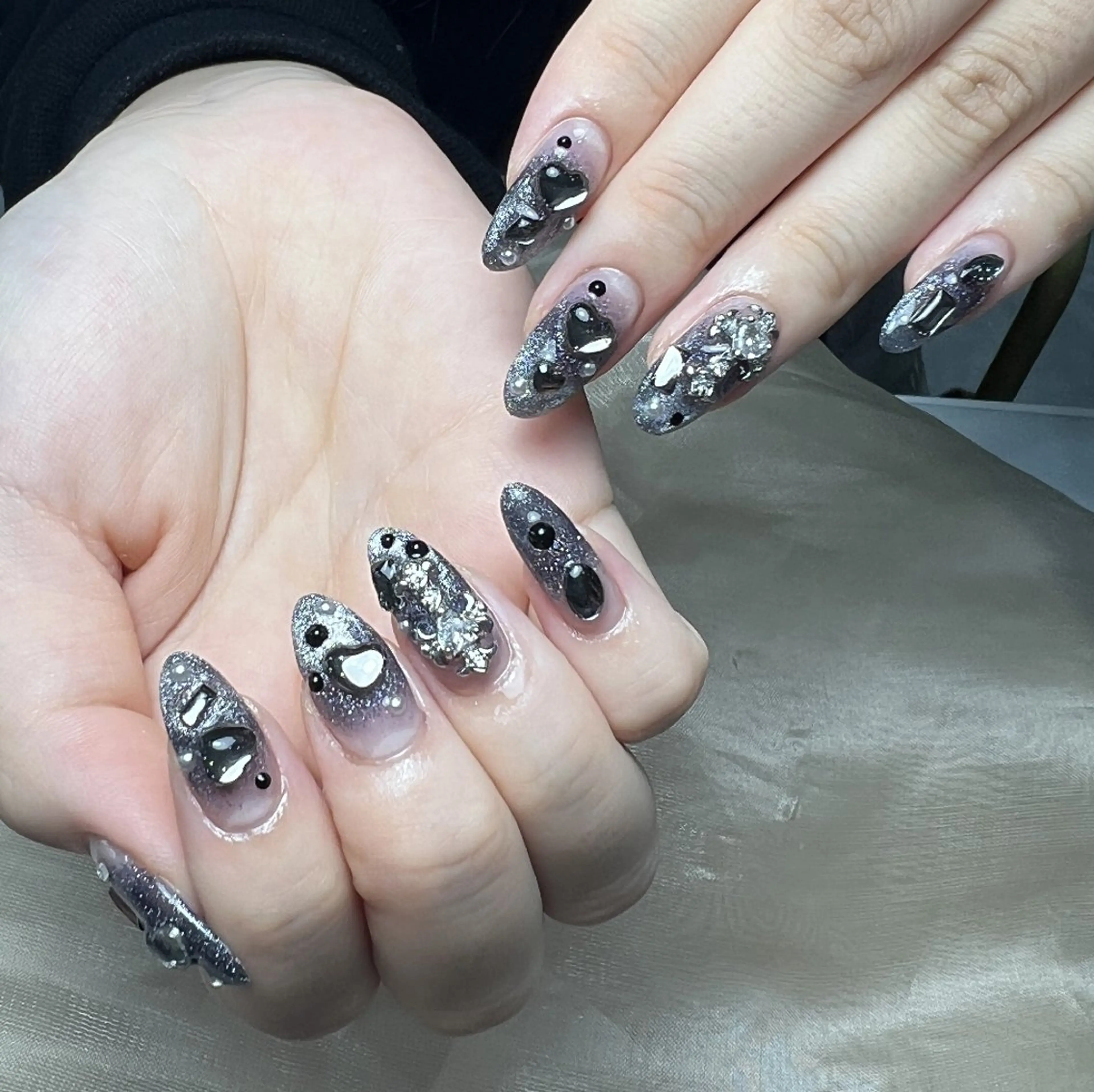 ネイル フラッシュネイル キラキラネイル 持ち込み ハンドネイル UM Nail Salonのネイルデザイン