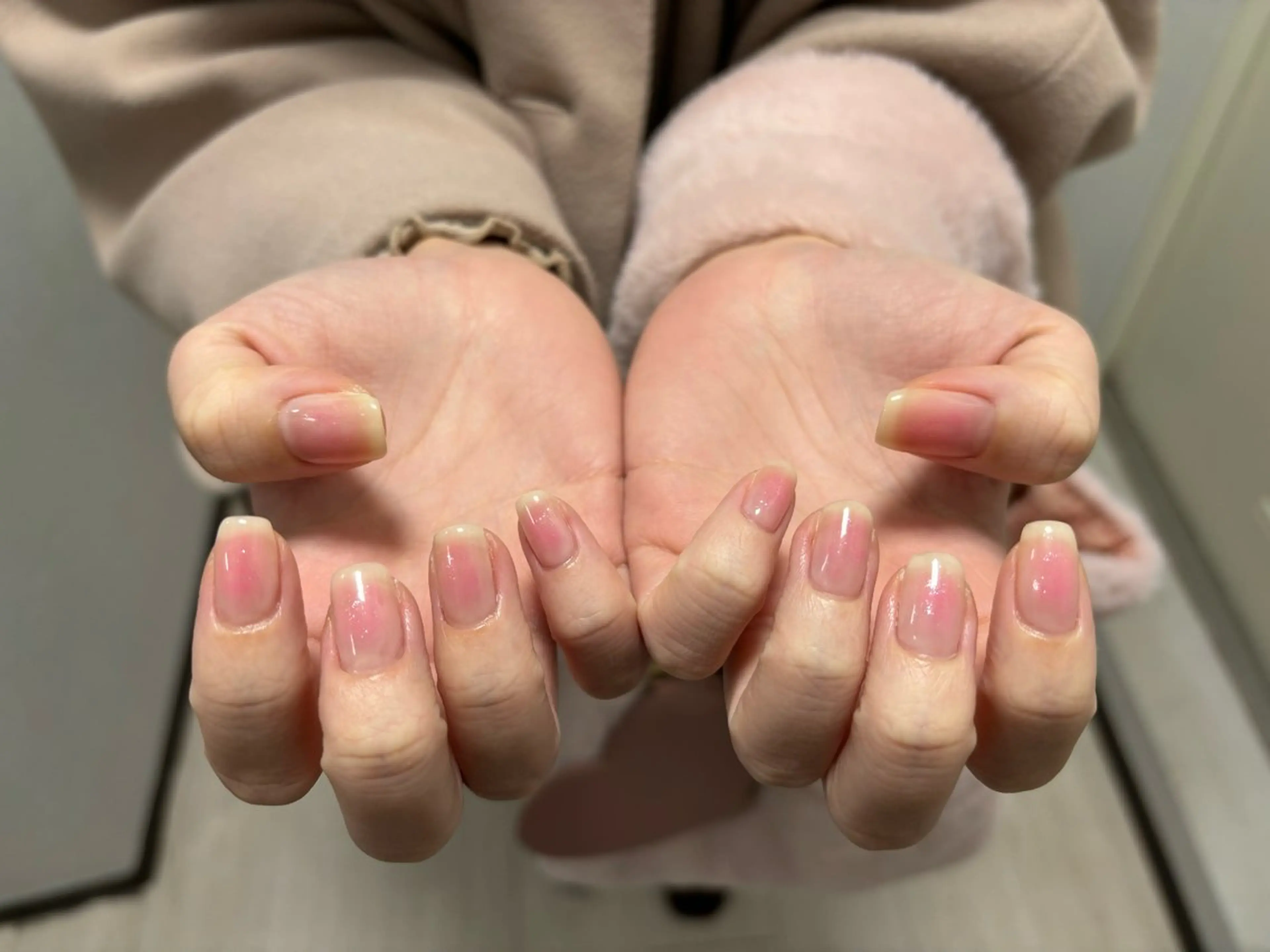ネイル チークネイル キラキラネイル ラメ(グリッター) ハンドネイル Lani🌈Nail Konatsuのネイルデザイン