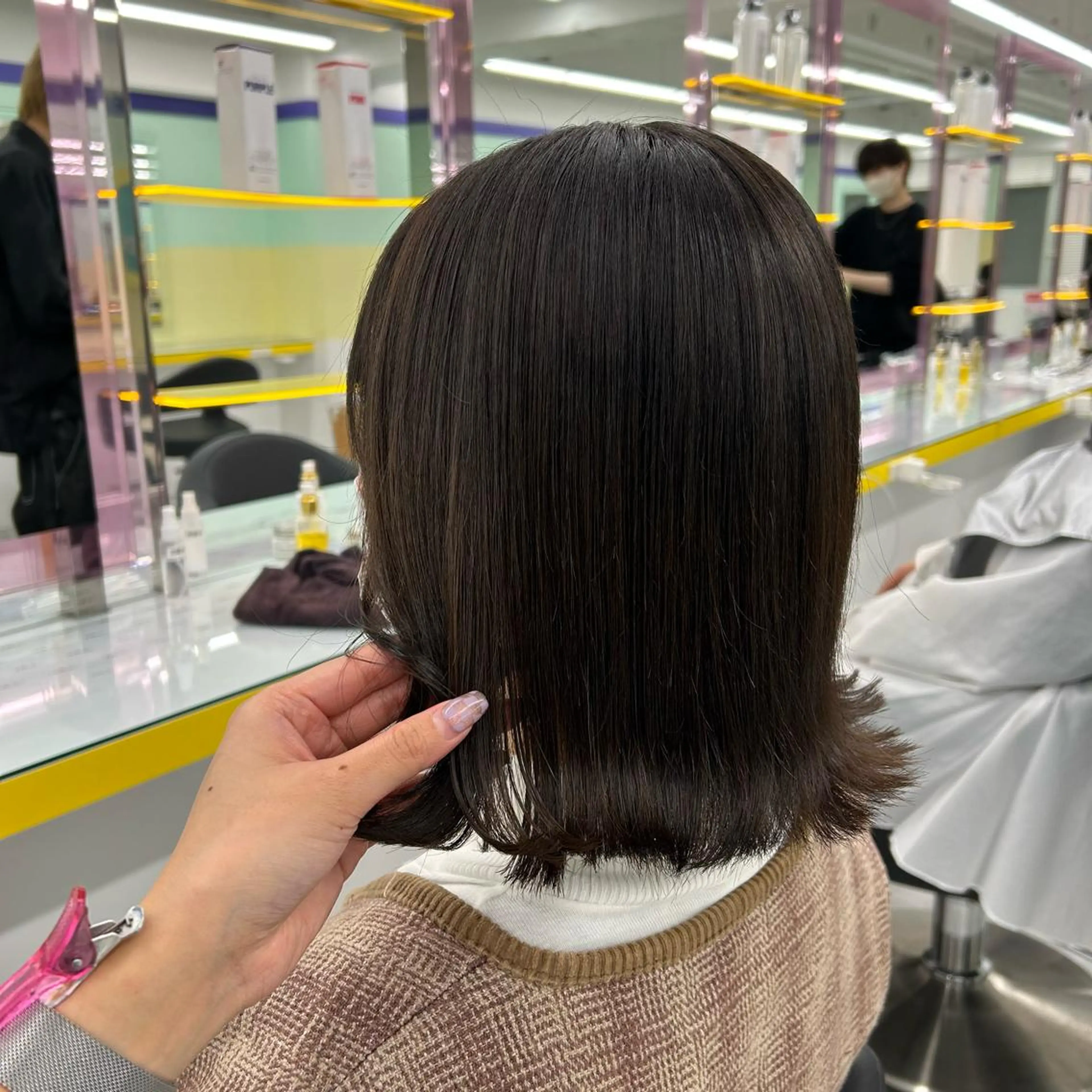 セミロング カラー ヘアアレンジ ヘアカラー トリートメント mai🍑暖色カラー /レイヤー💖のヘアスタイル