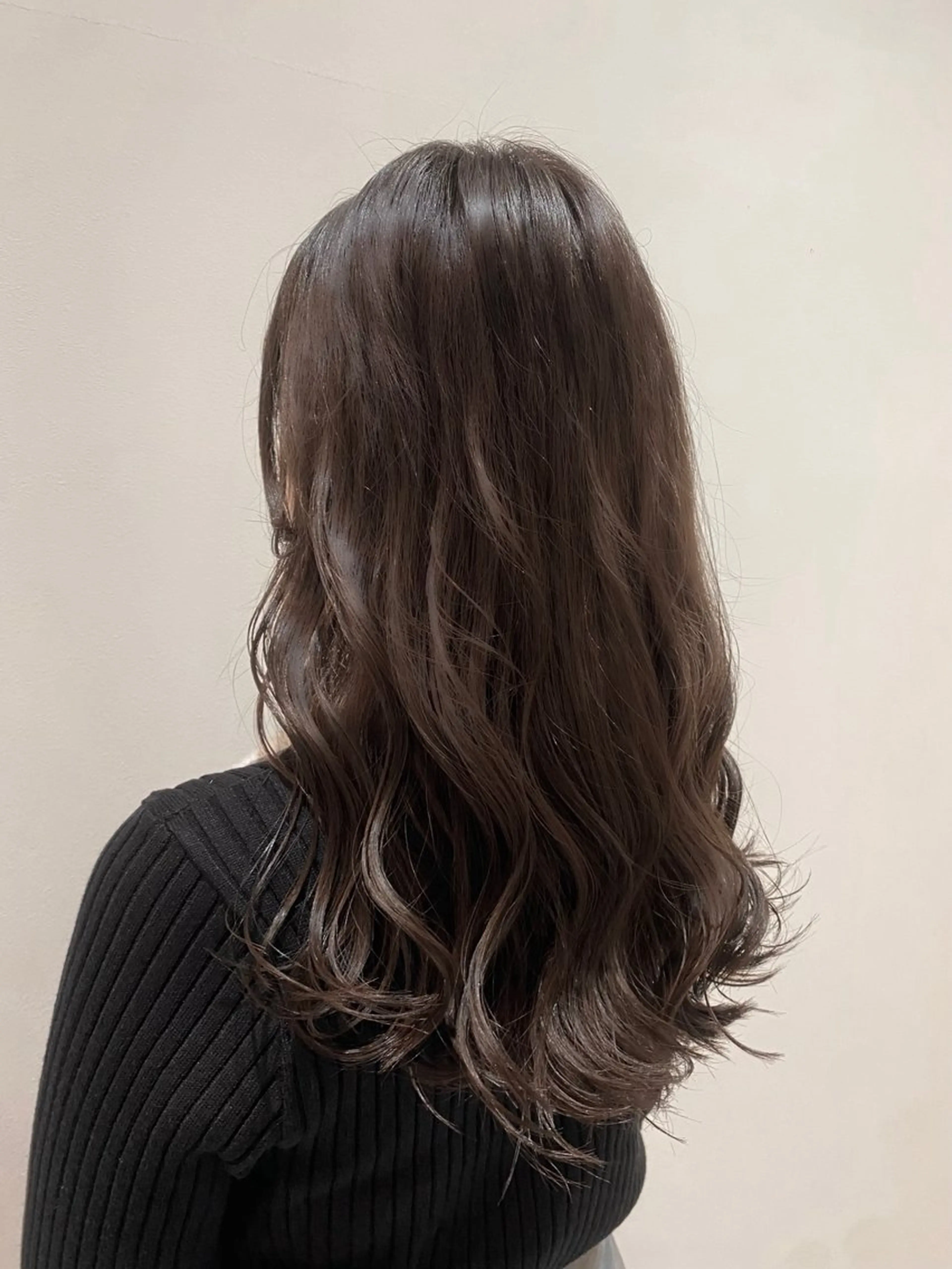 ロング カラー ベージュカラー ブルーカラー ブルーバイオレット ブラウンカラー ブラウンベージュ カット ヘアカラー トリートメント ♡オシャ髪♡AI ✂️newi町田のヘアスタイル