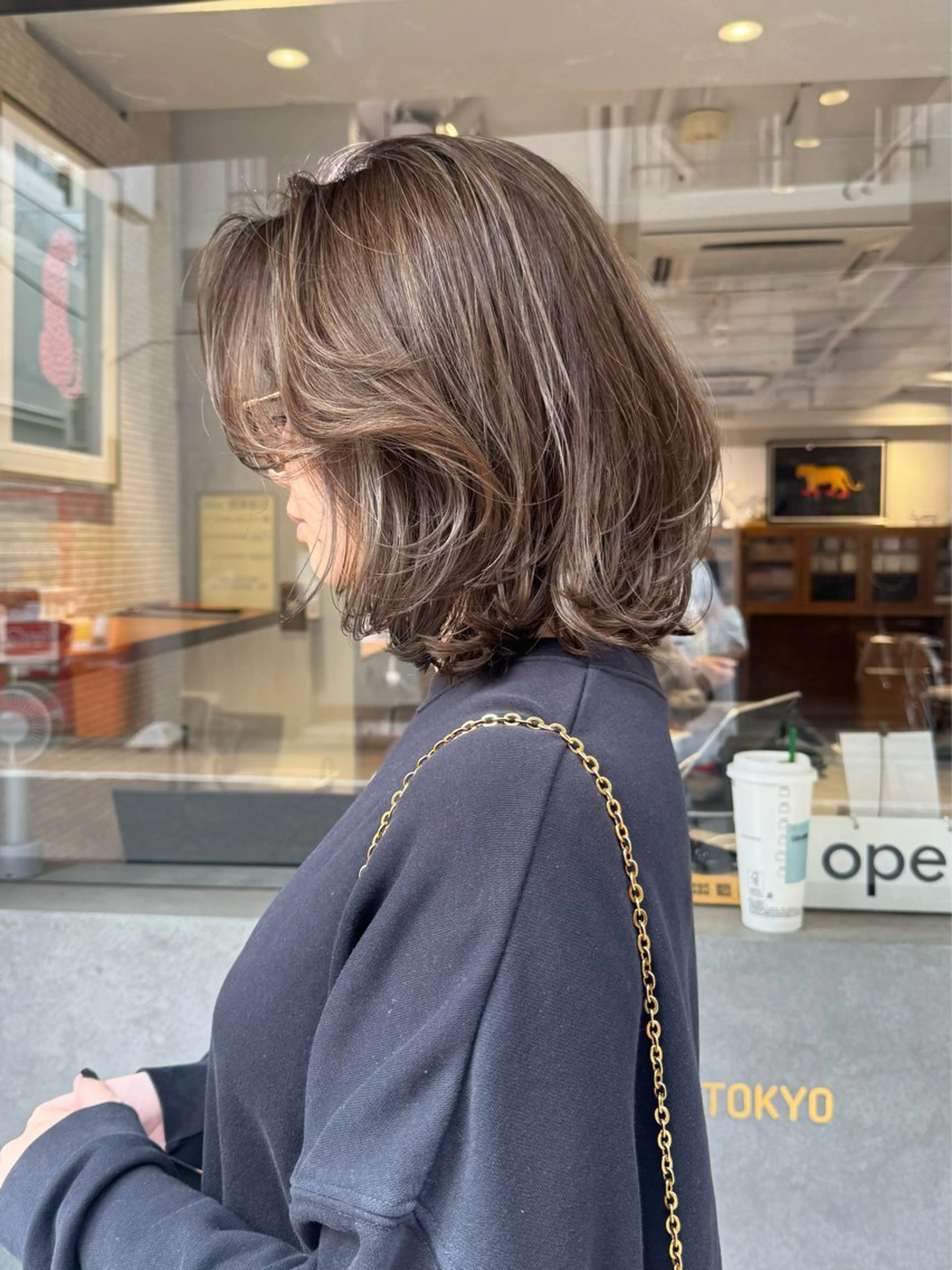 ミディアム カラー ベージュカラー ハイライトカラー ハイライト ナガミネアリサ/ 学芸大学/海外ヘアのヘアスタイル