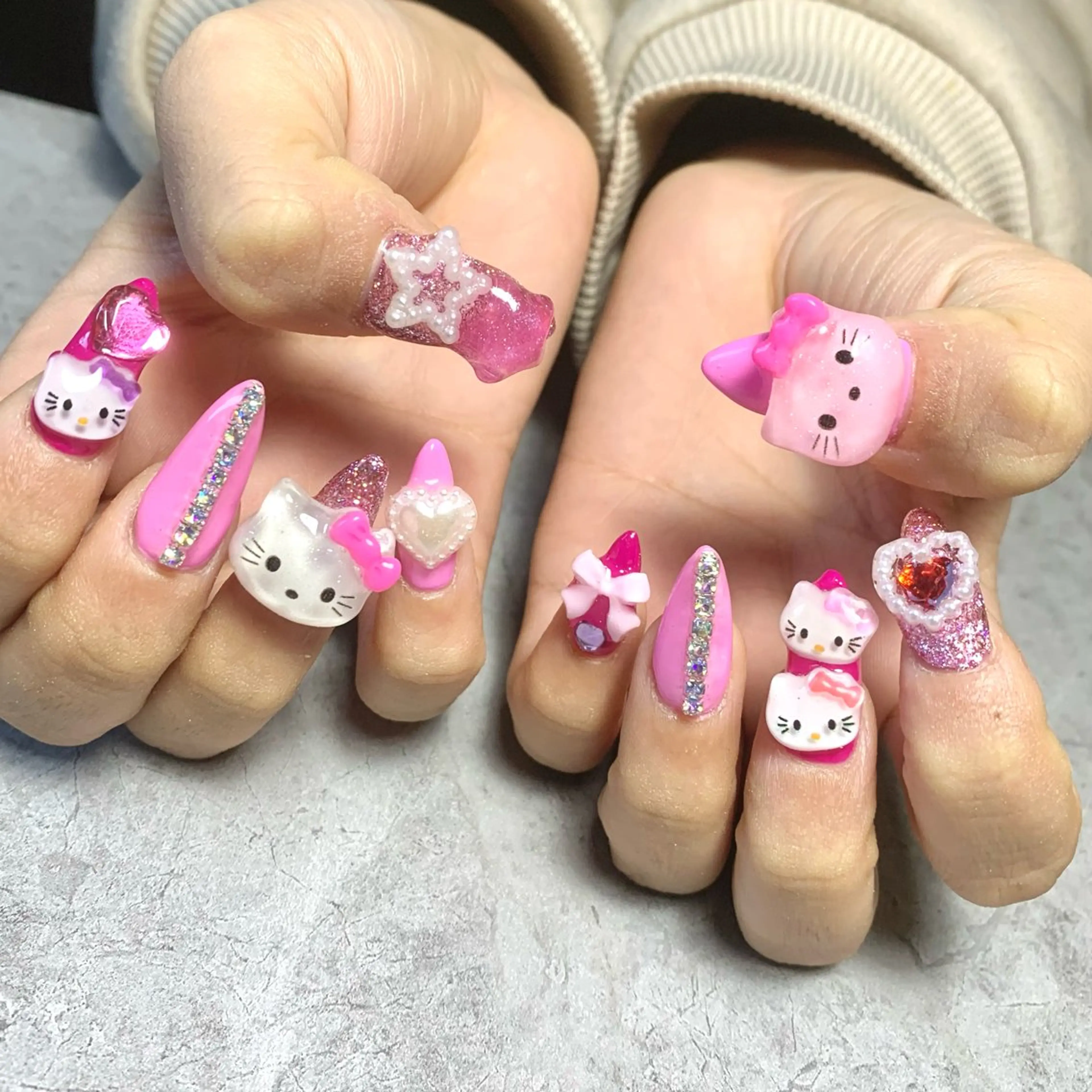 ネイル キラキラネイル ピンク lillion karenのネイルデザイン