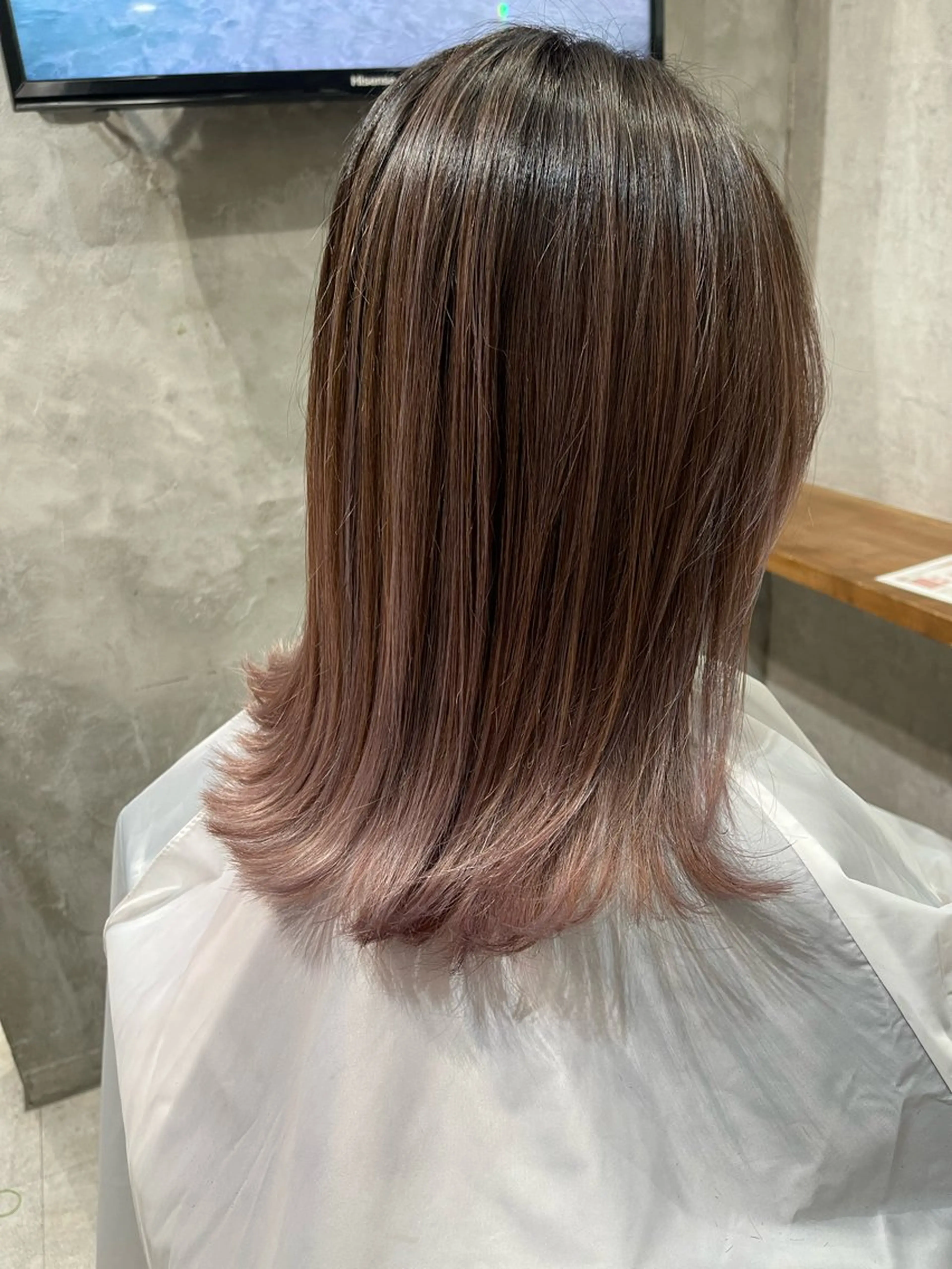 ミディアム カラー ブルーカラー ブルーバイオレット ピンクカラー バイオレットカラー ヘアカラー 松井那津子 /ハイライトブリーチのヘアスタイル