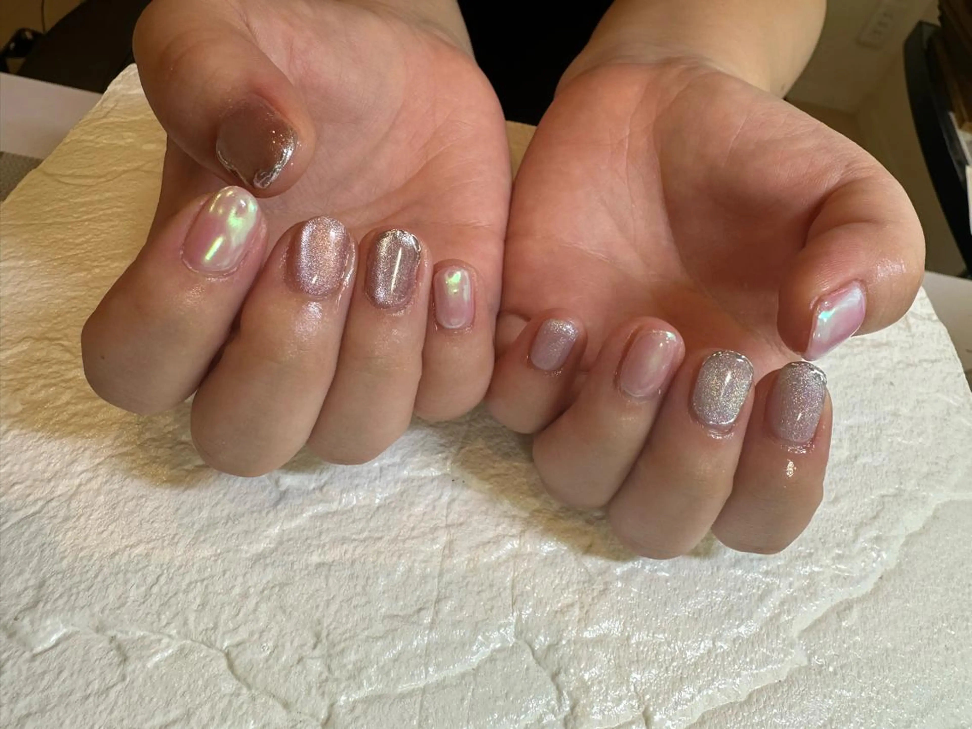 ネイル TotalBeautysalonCURE所属・CURE 朱梨のネイルデザイン