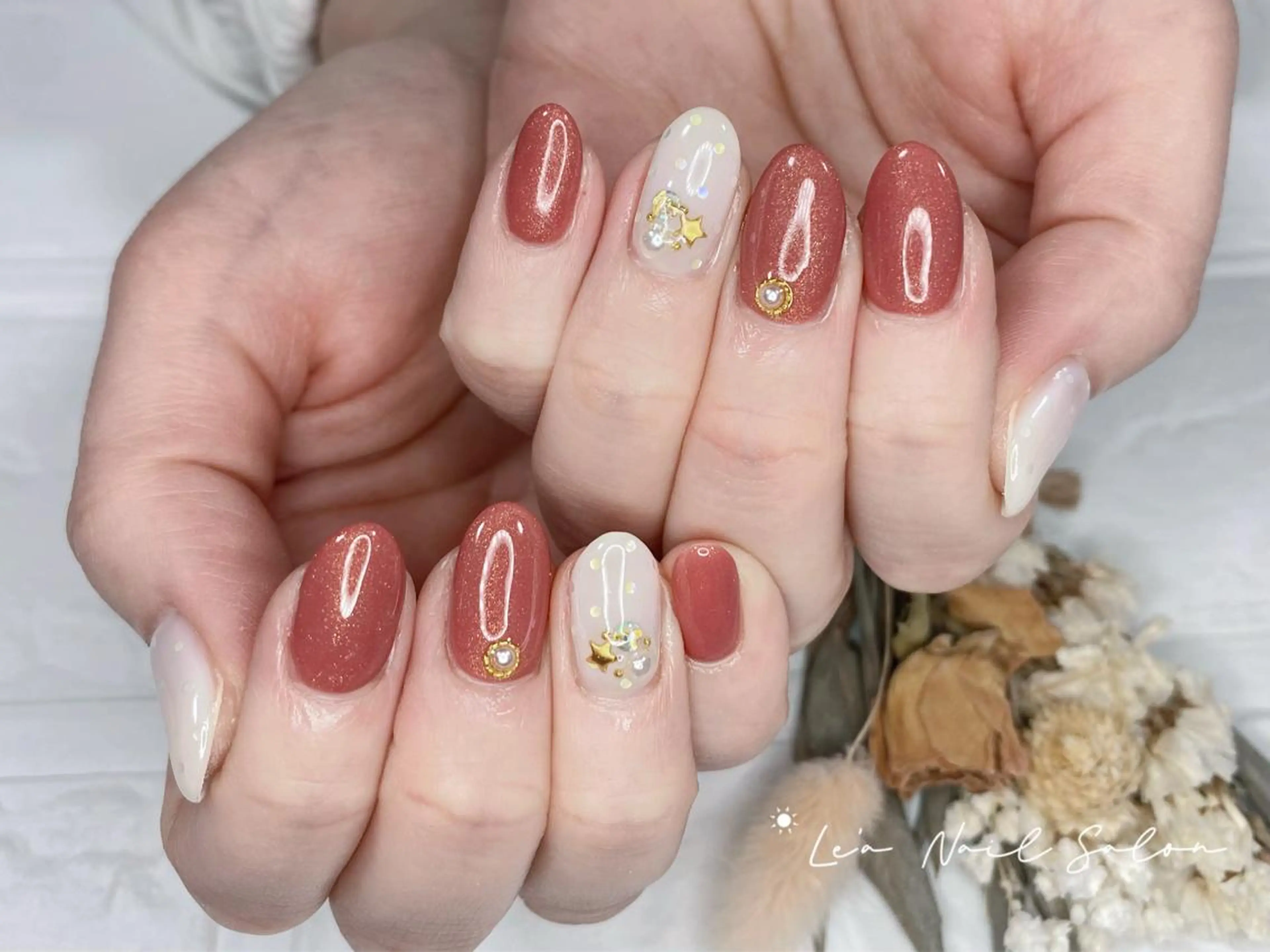 ショート カラー ネイル Le’a NailSalonのネイルデザイン