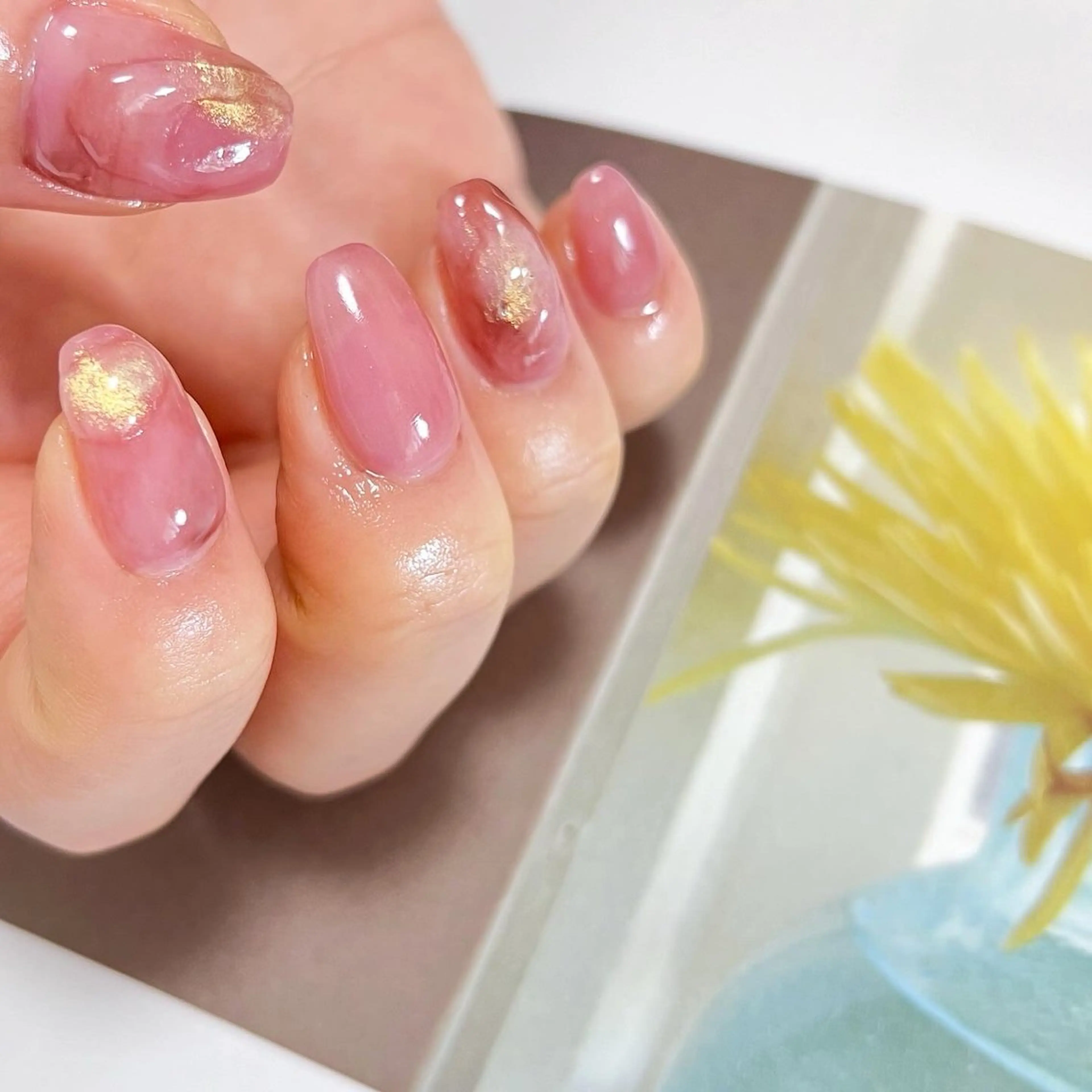 ネイル オーロラネイル ブラウン マグネットネイル ニュアンスネイル ピンク ハンドネイル pointillé .ayaのネイルデザイン