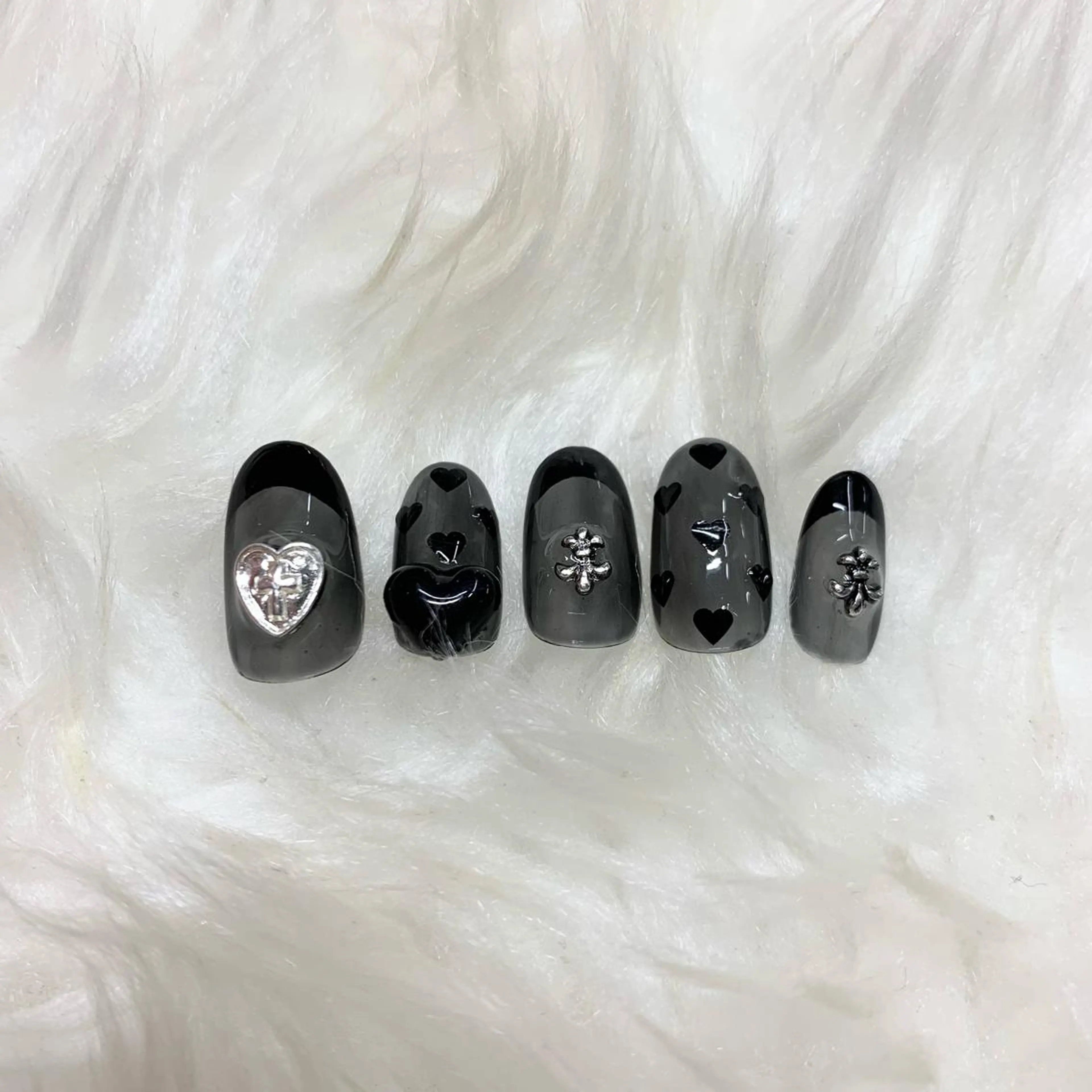ネイル pomynail 🎀 natsuのネイルデザイン