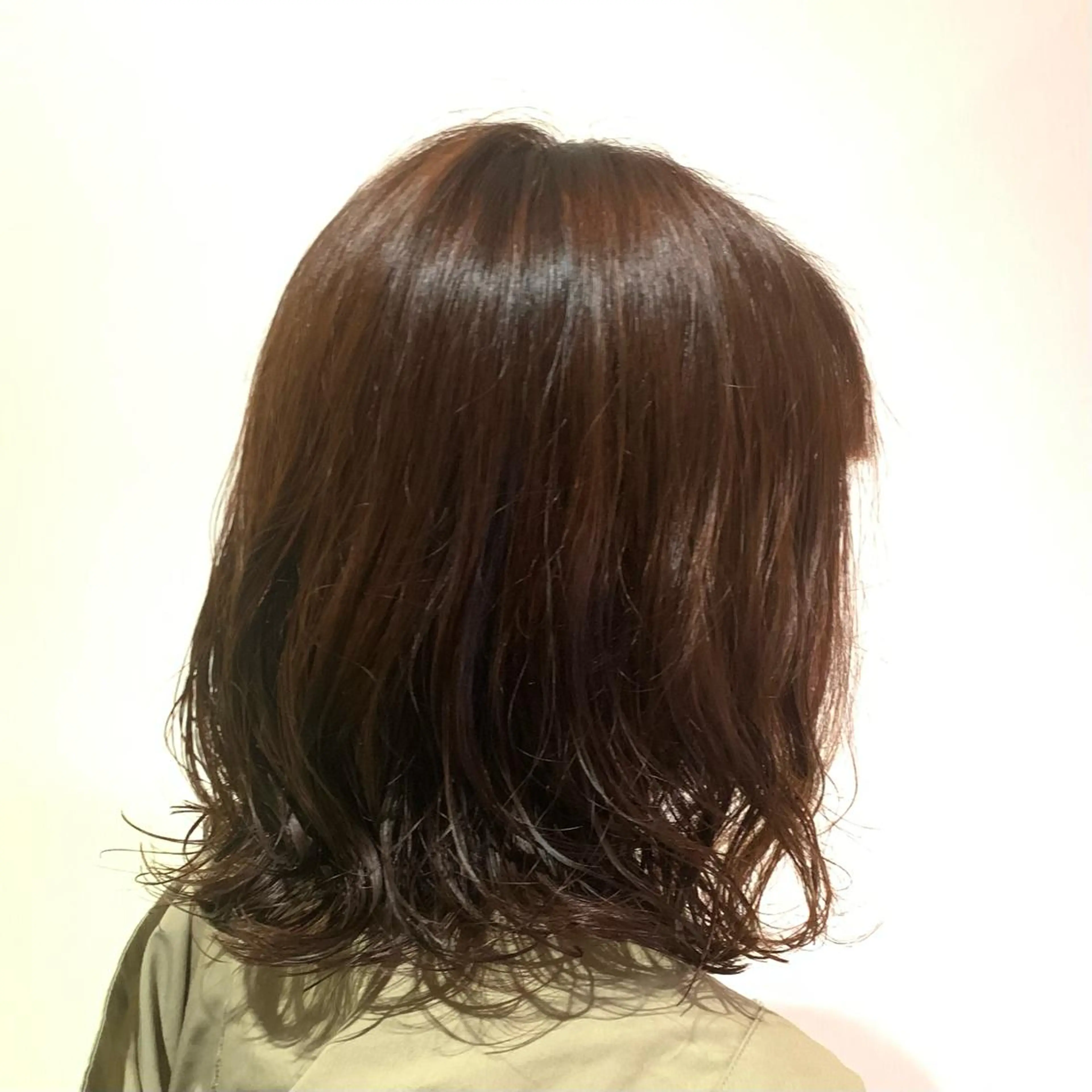 ミディアム カラー ブラウンカラー ナチュラルブラウン 相澤 茉澄のマツエク・マツパデザイン