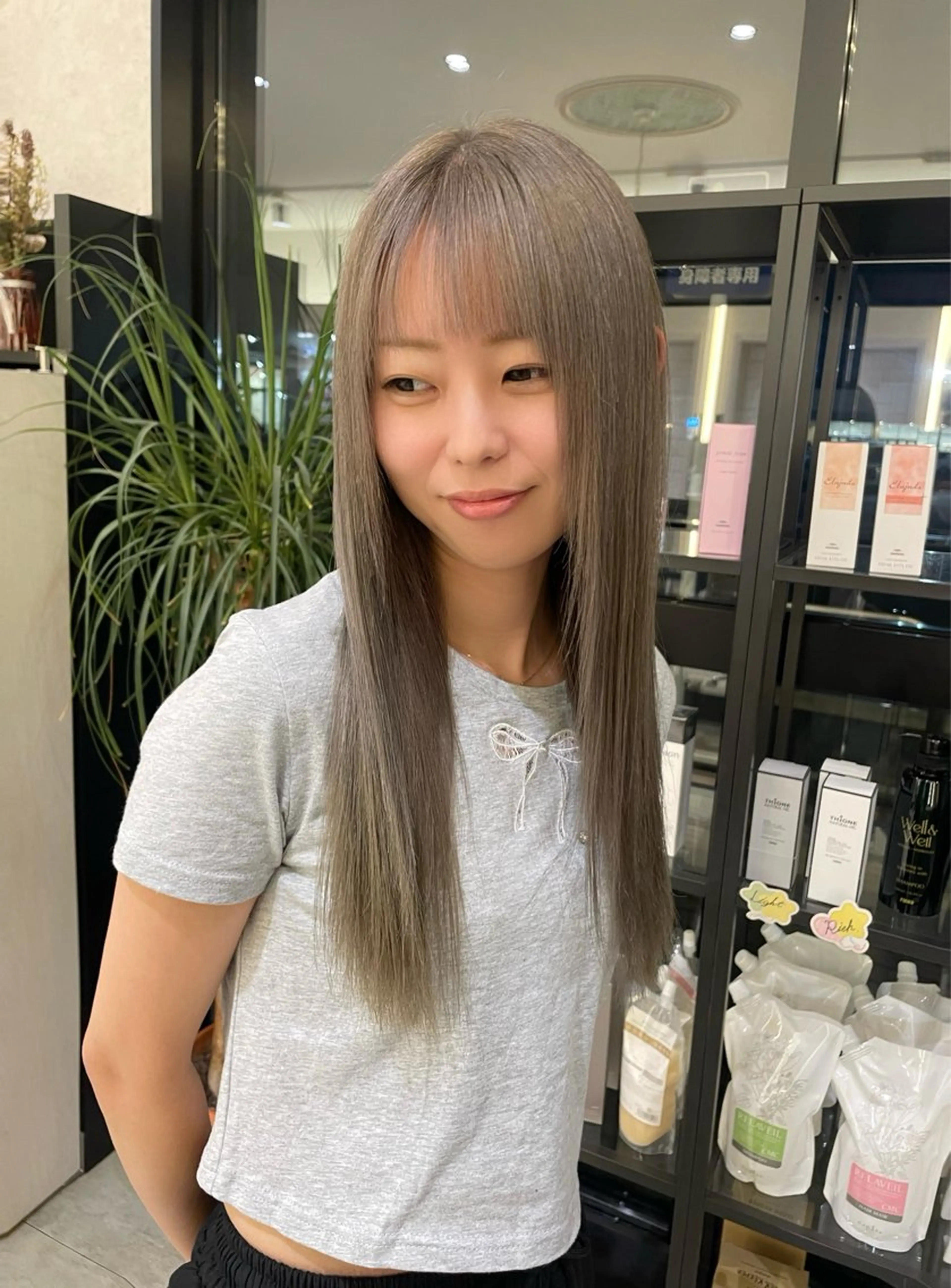 セミロング RITZ 髪質改善/ 清水のヘアスタイル