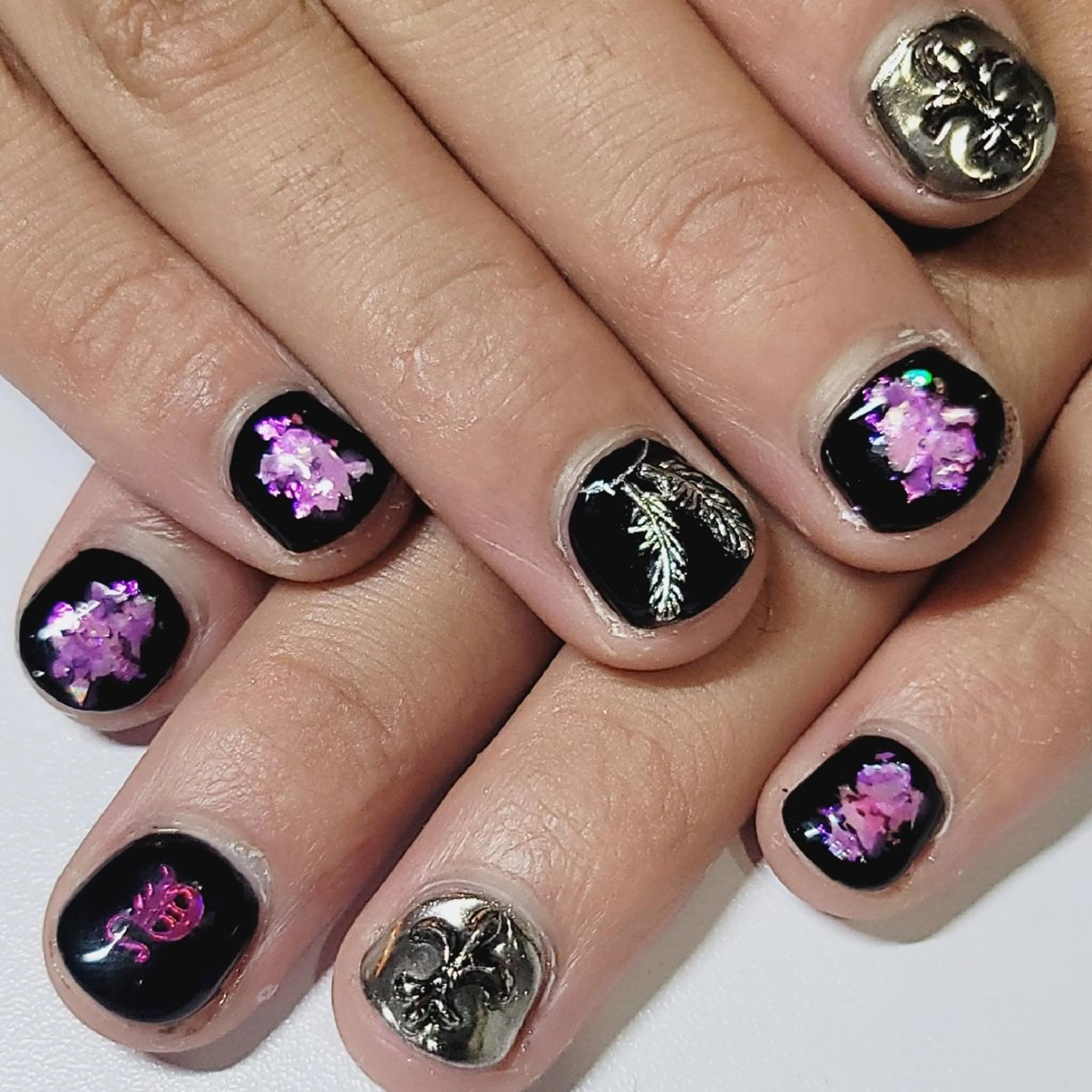 ネイル ミラーネイル ワンカラーネイル シルバー ハンドネイル よしだ ひろきのネイルデザイン