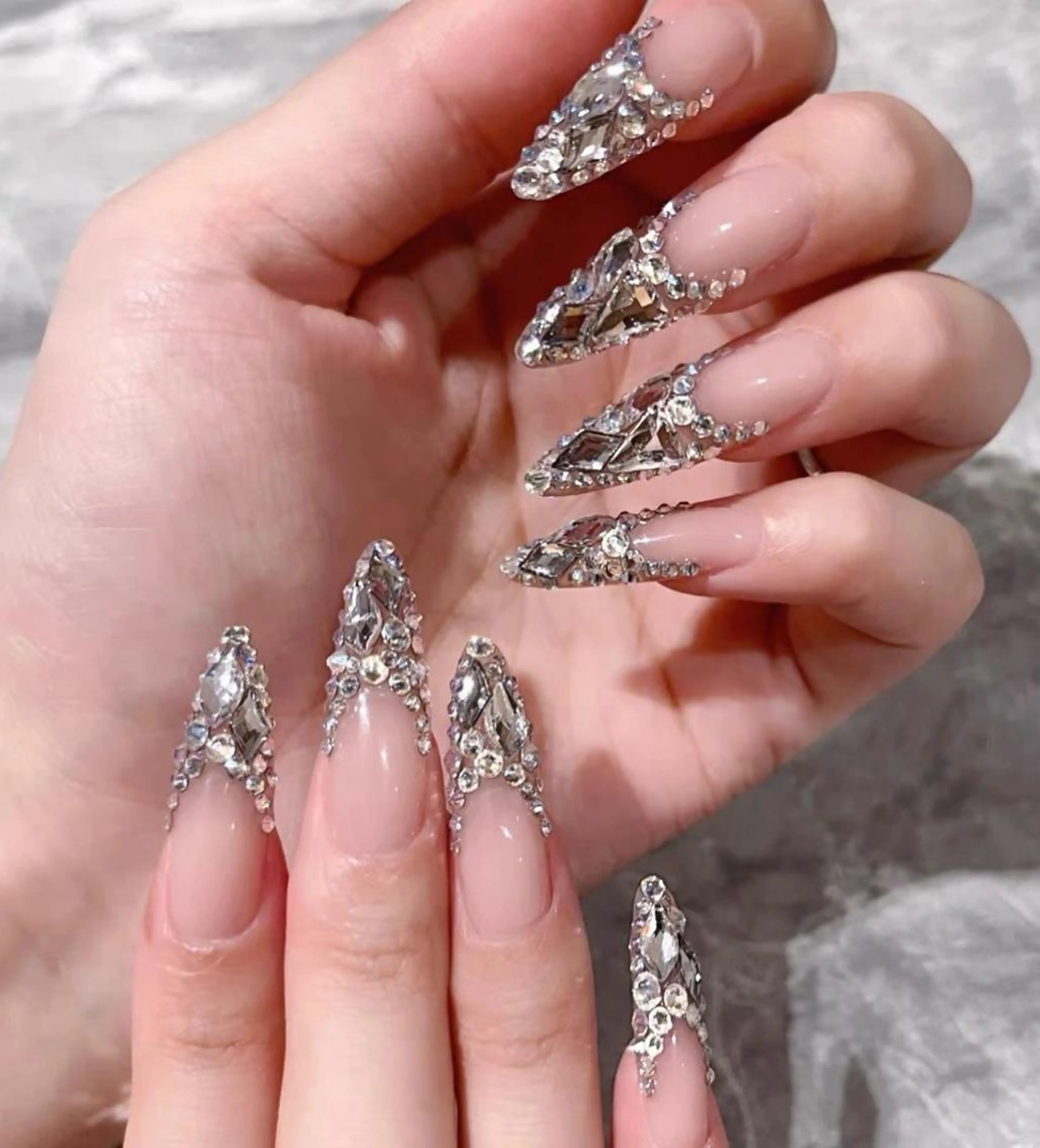 ネイル FF フィフィネイルサロンのネイルデザイン