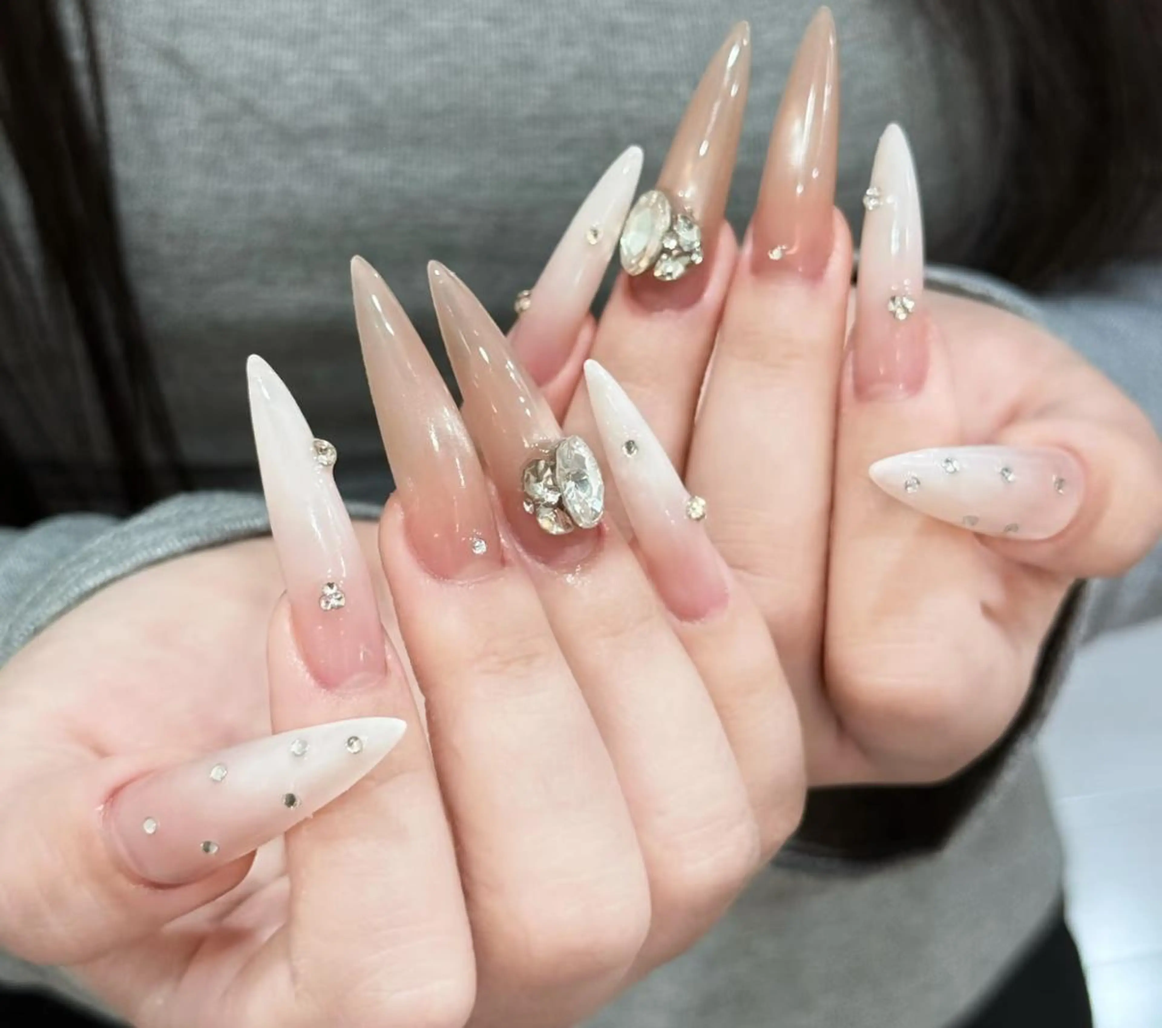 ネイル ハンドネイル 🎀 NaNa_nailのネイルデザイン