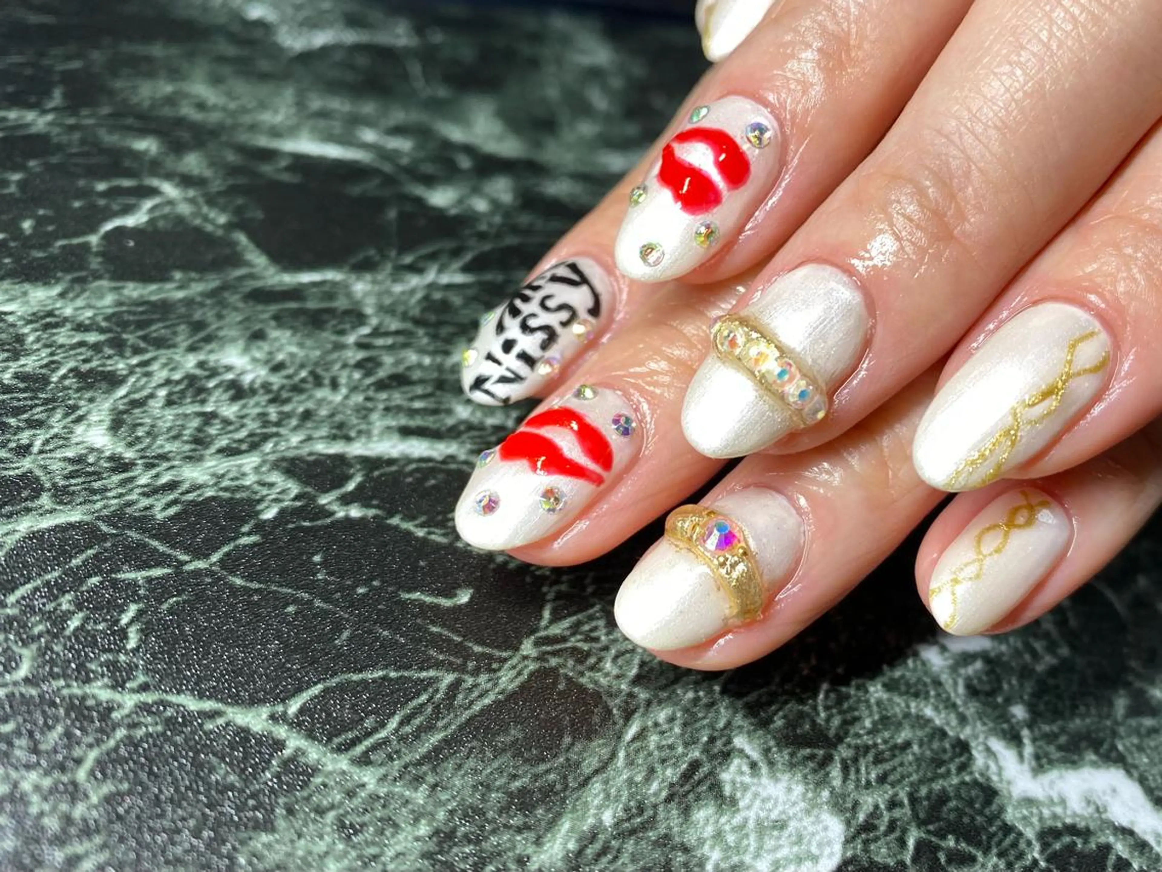 ネイル フットネイル ジェルネイル ニュアンスネイル NAIL K-PIT ネイル ケーピットの眉毛・アイブロウイメージ