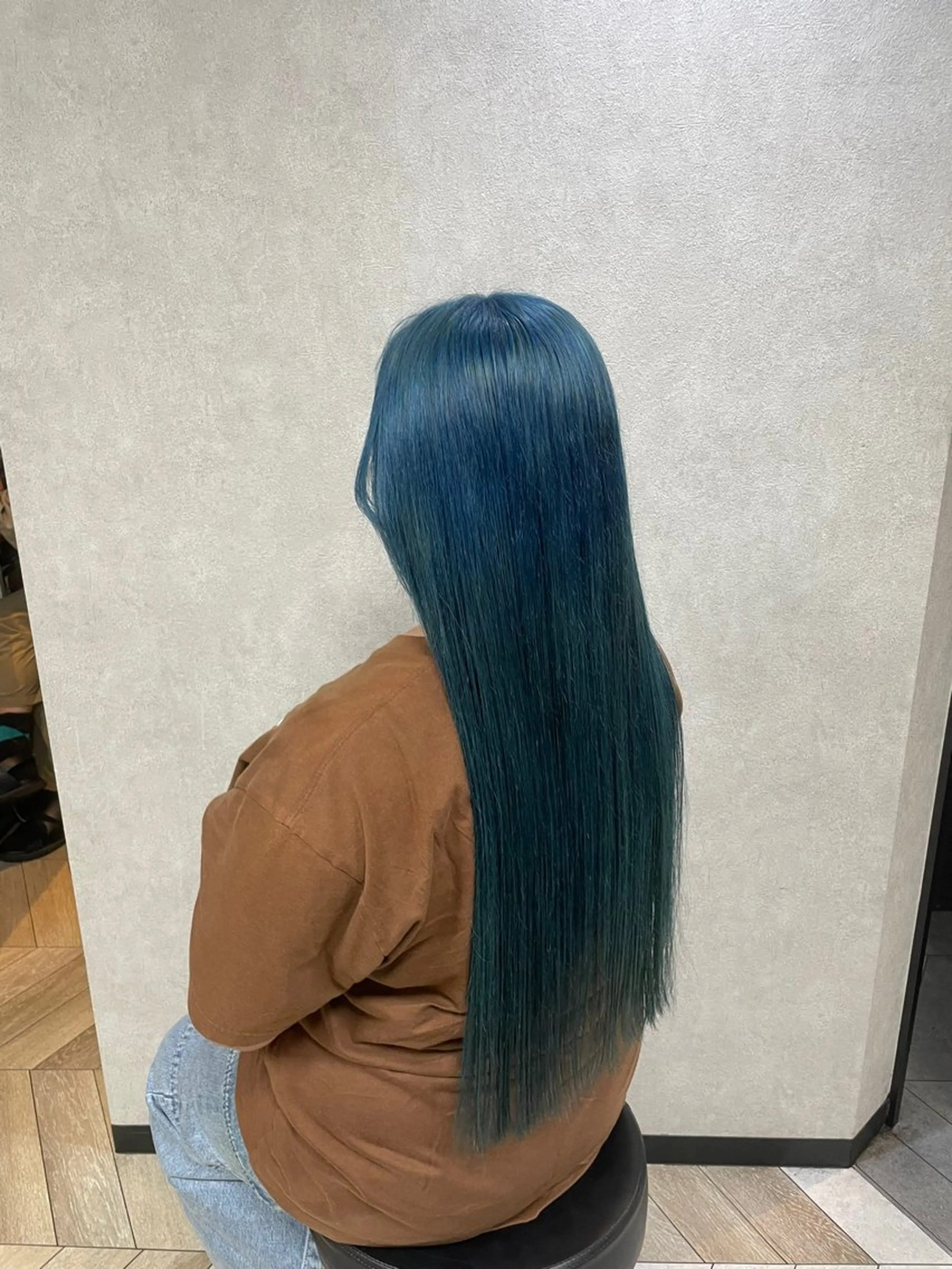 ロング カラー ブリーチ est MIRAIのヘアスタイル