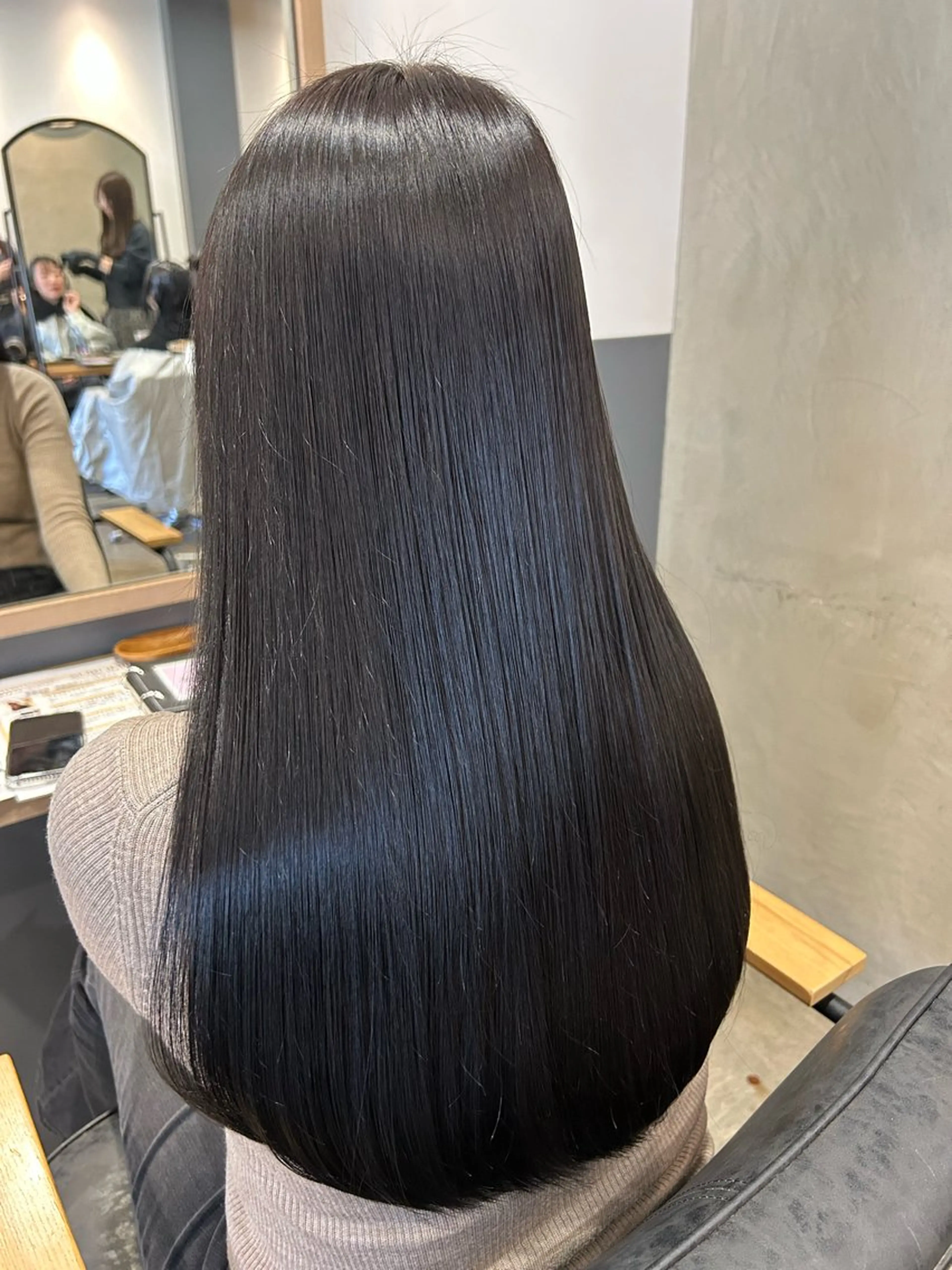 ロング 縮毛矯正 lolonois 宮城茉歩呂のヘアスタイル