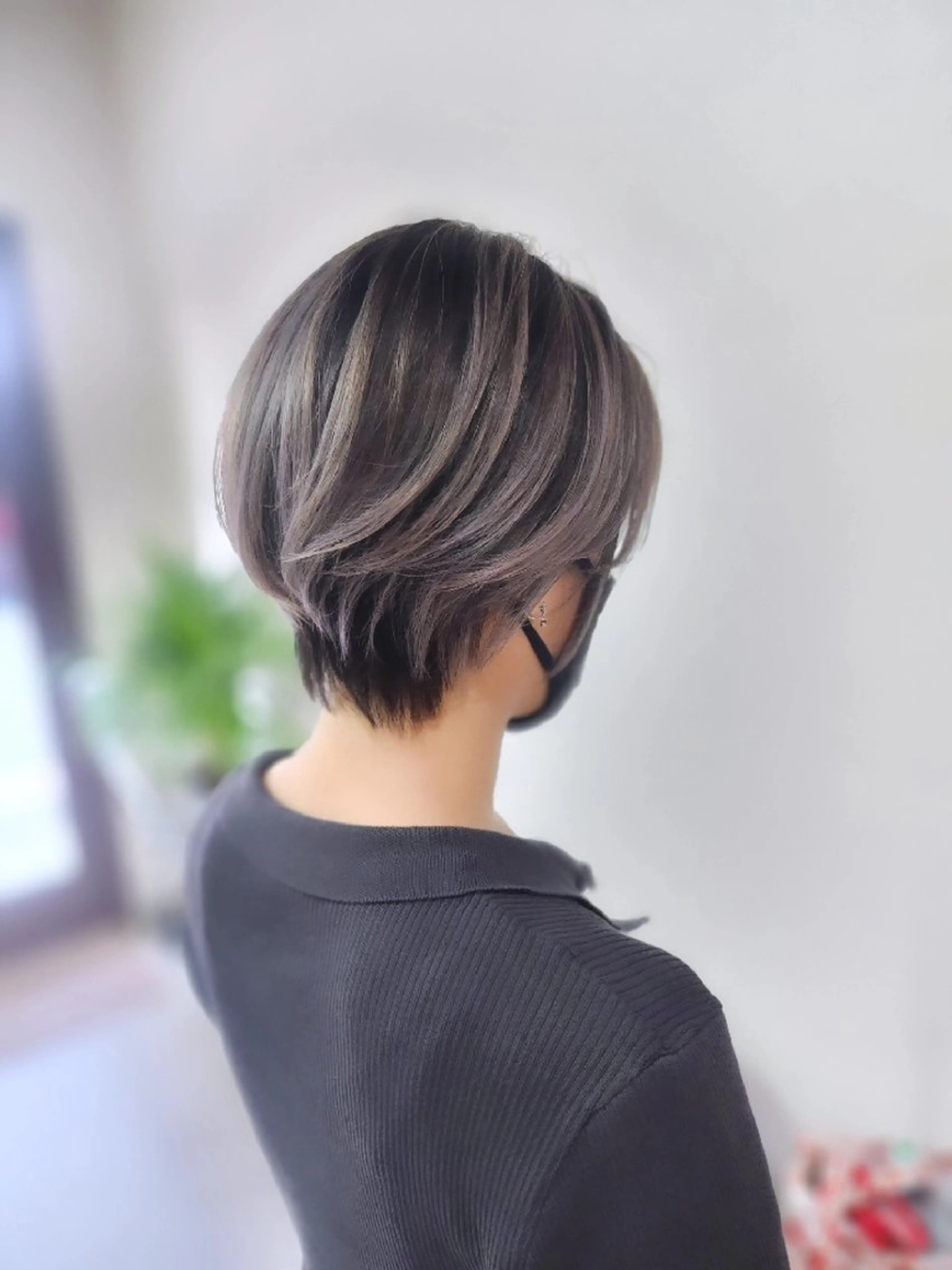 ショート カラー バレイヤージュ レイヤーカット ショートヘア カット ヘアカラー 金田 拓也のヘアスタイル