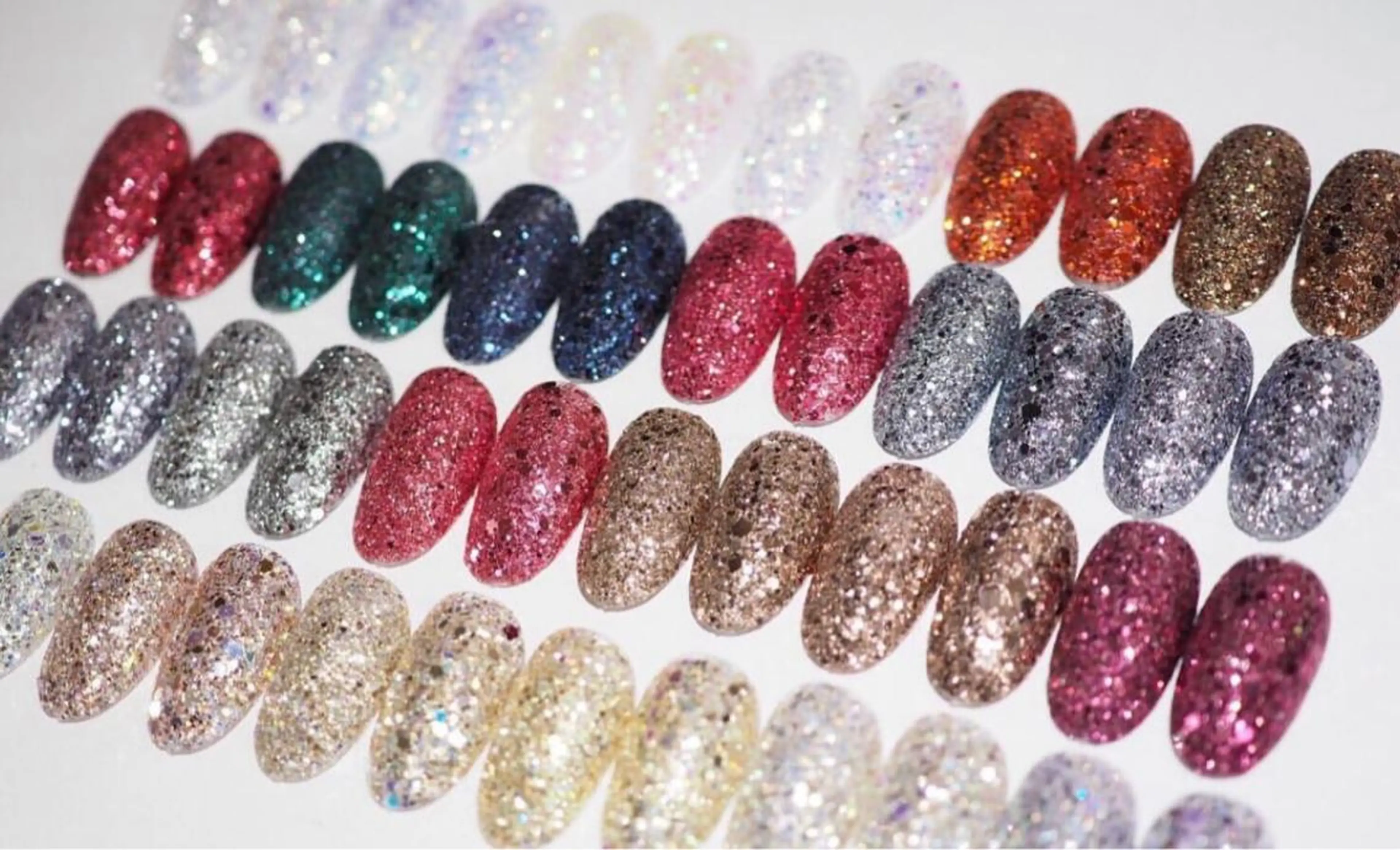 ネイル ホログラムネイル BINERVA nail salonのネイルデザイン