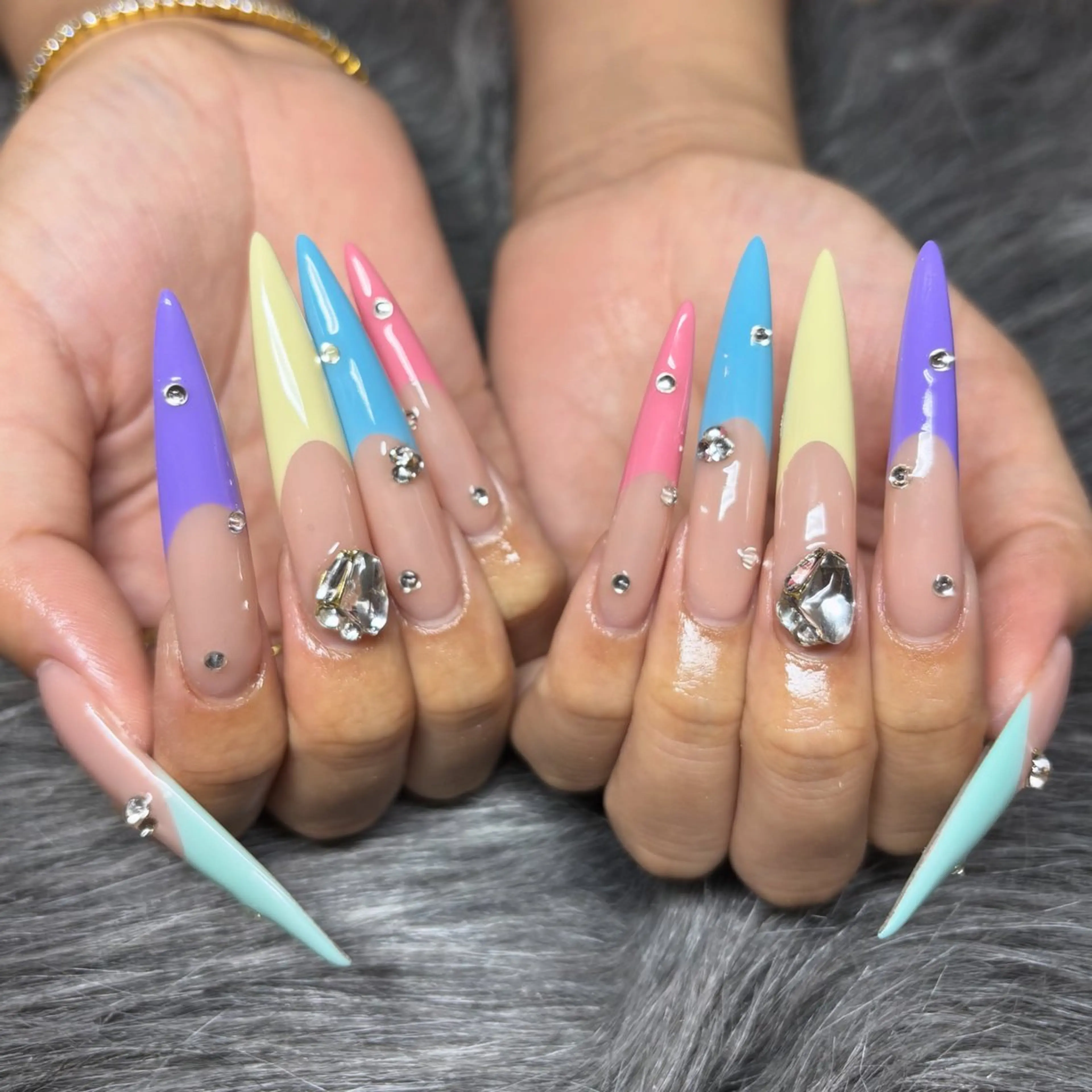 ネイル ハンドネイル 𝑗𝑢𝑛𝑛𝑎 𝑛𝑎𝑖𝑙のネイルデザイン
