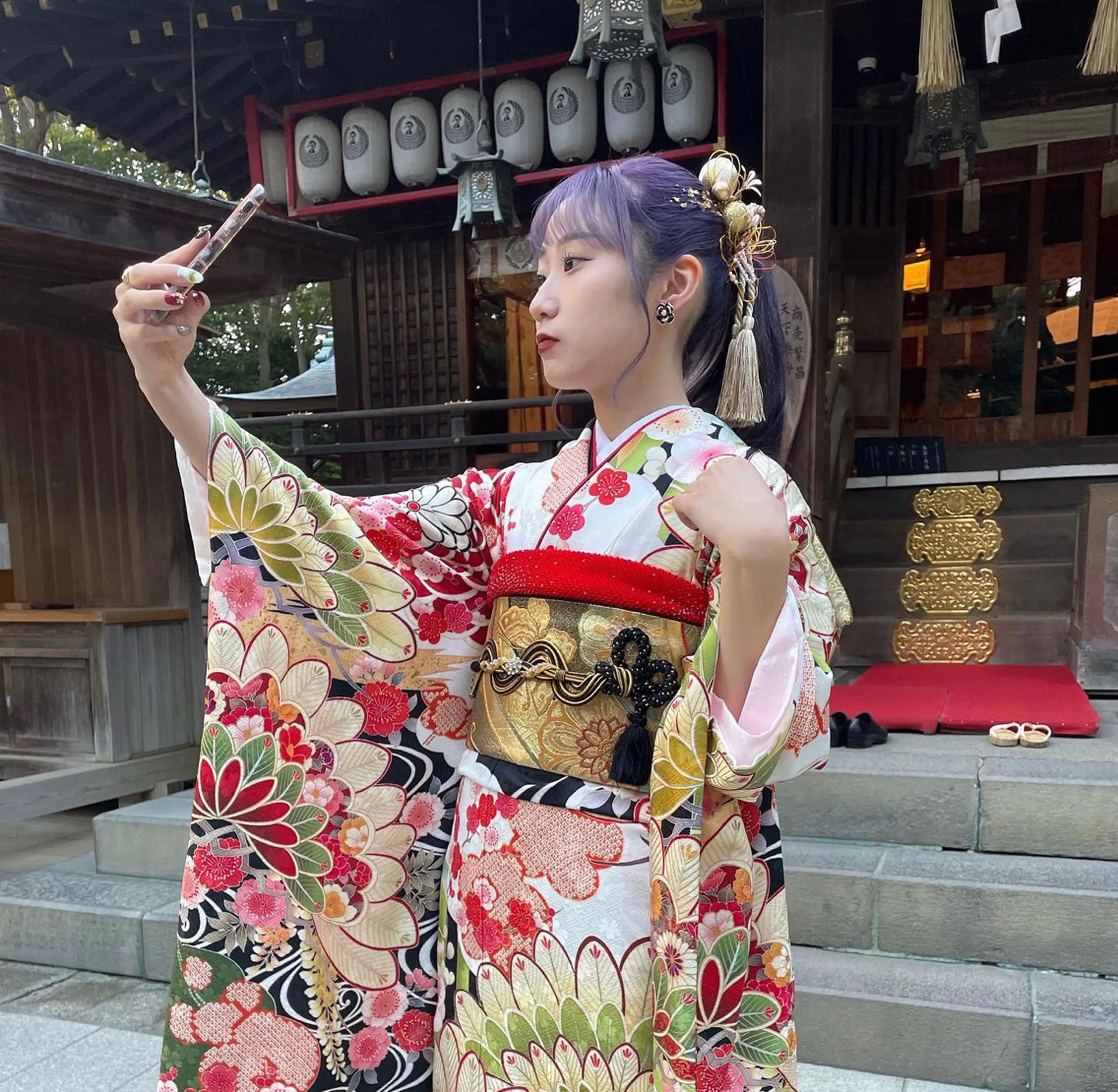 ロング ヘアカラー トリートメント ハイトーン/ ダブルカラー/透明感のヘアスタイル