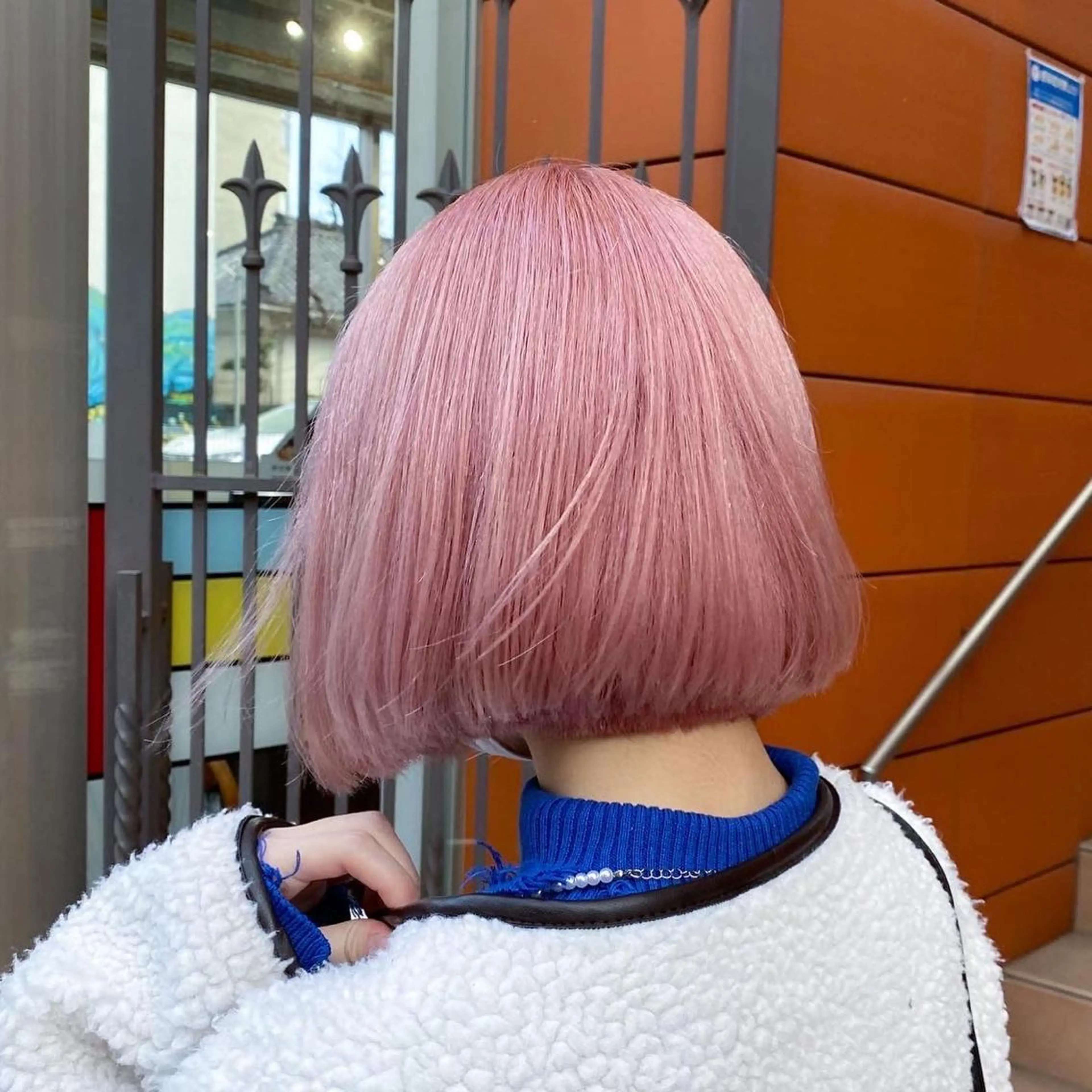 ショート カラー 前下がりボブ ボブ カット トリートメント 鈴木/ニュアンス パーマ/メンズのヘアスタイル