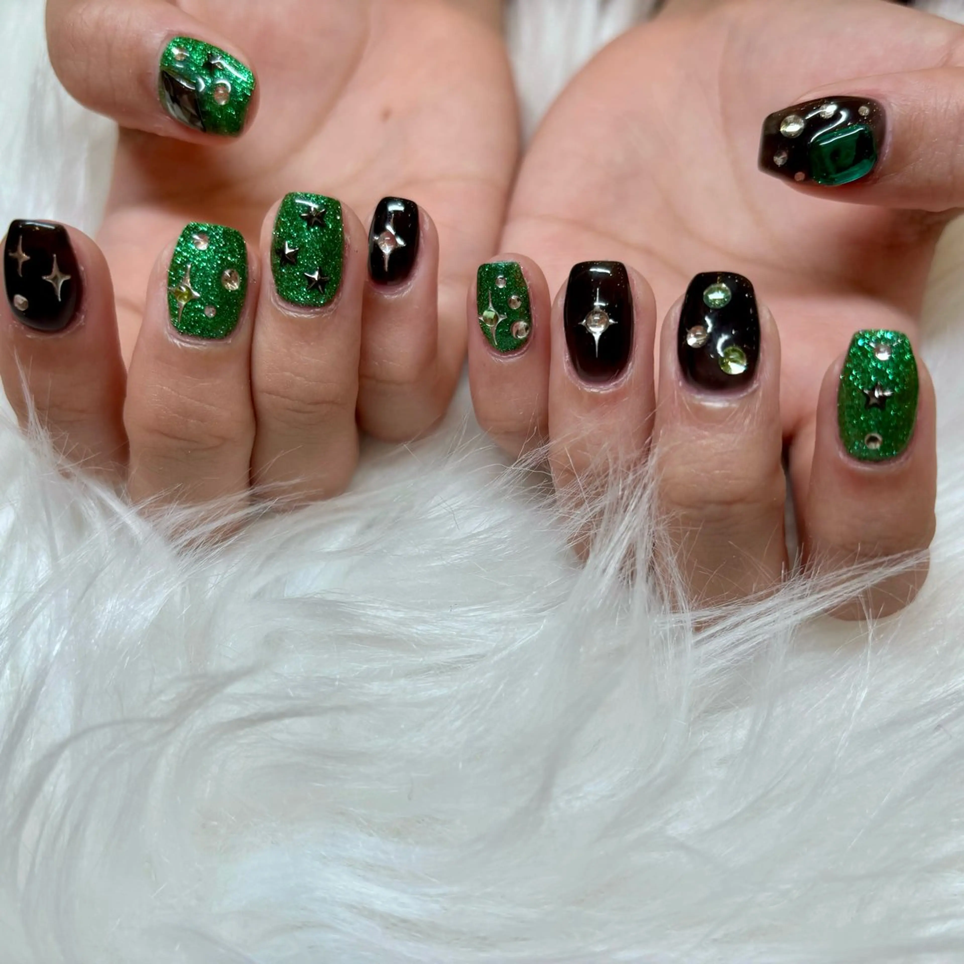 ネイル UnFLAIR KASUMIのネイルデザイン