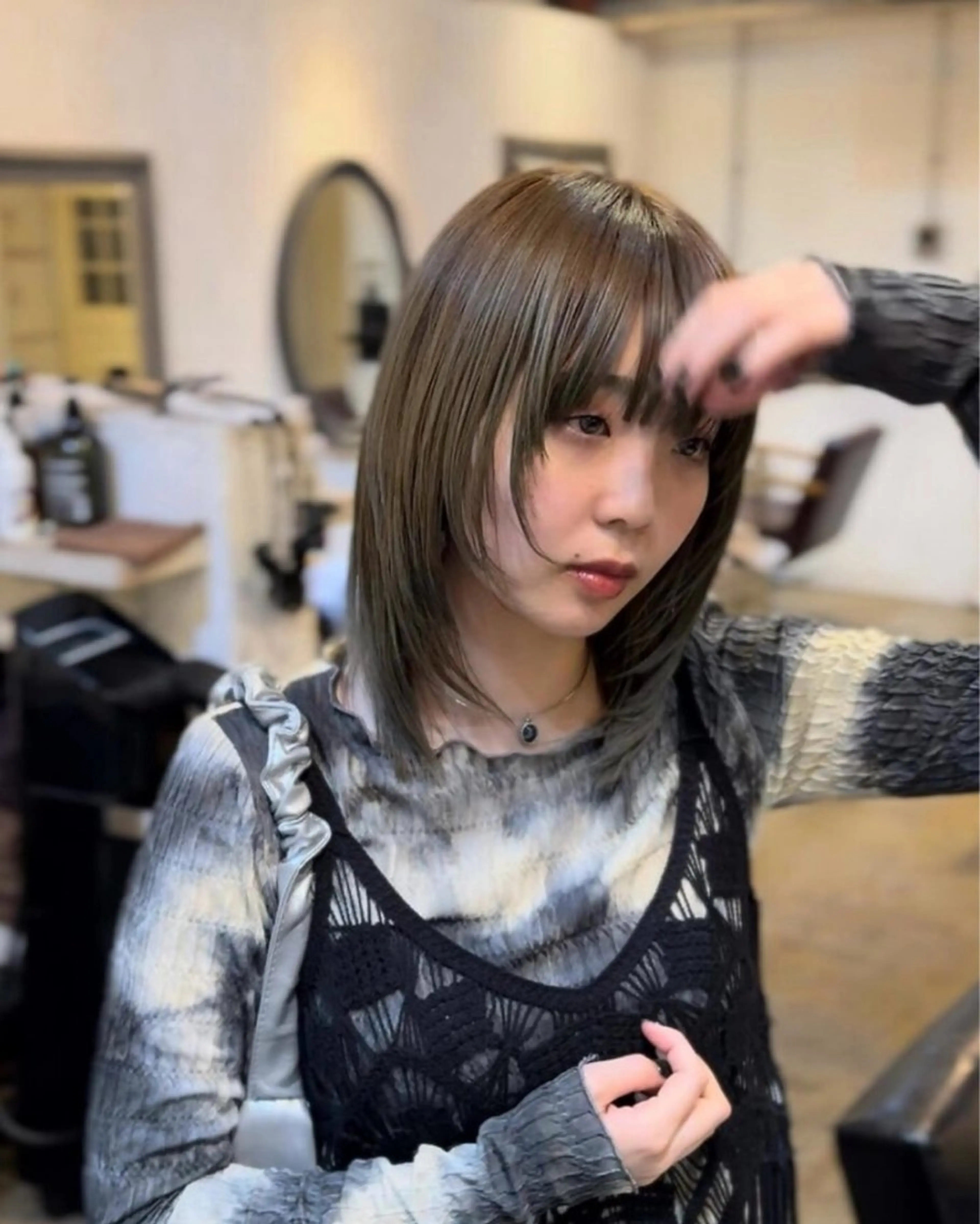 カラー ベージュカラー オリーブベージュ ade omotesando所属・表参道／似合わせカラ ー/西嶋大翔のヘアスタイル