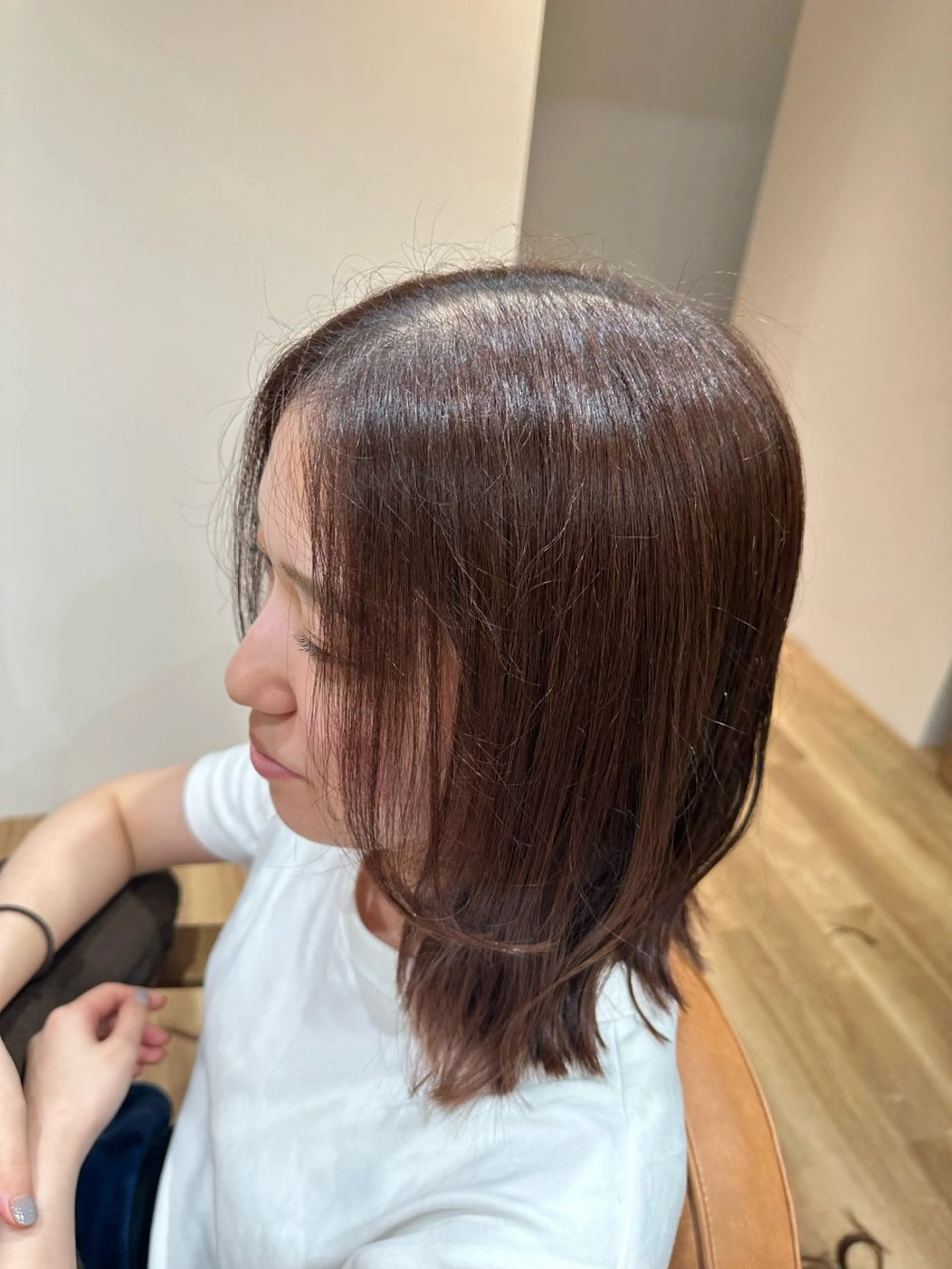 セミロング 梅本 夢香のヘアスタイル