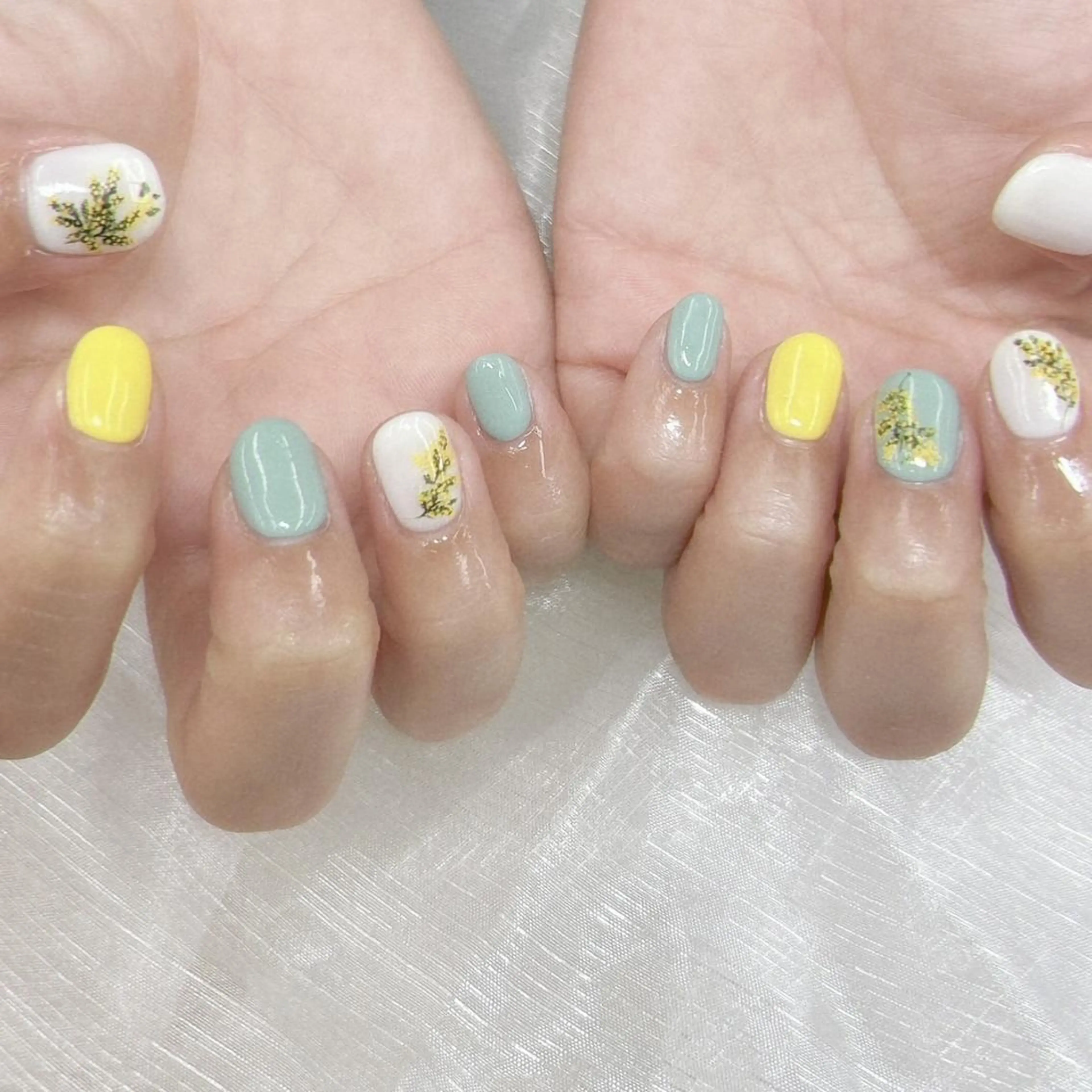 ネイル Nail salon Honey Beeのネイルデザイン