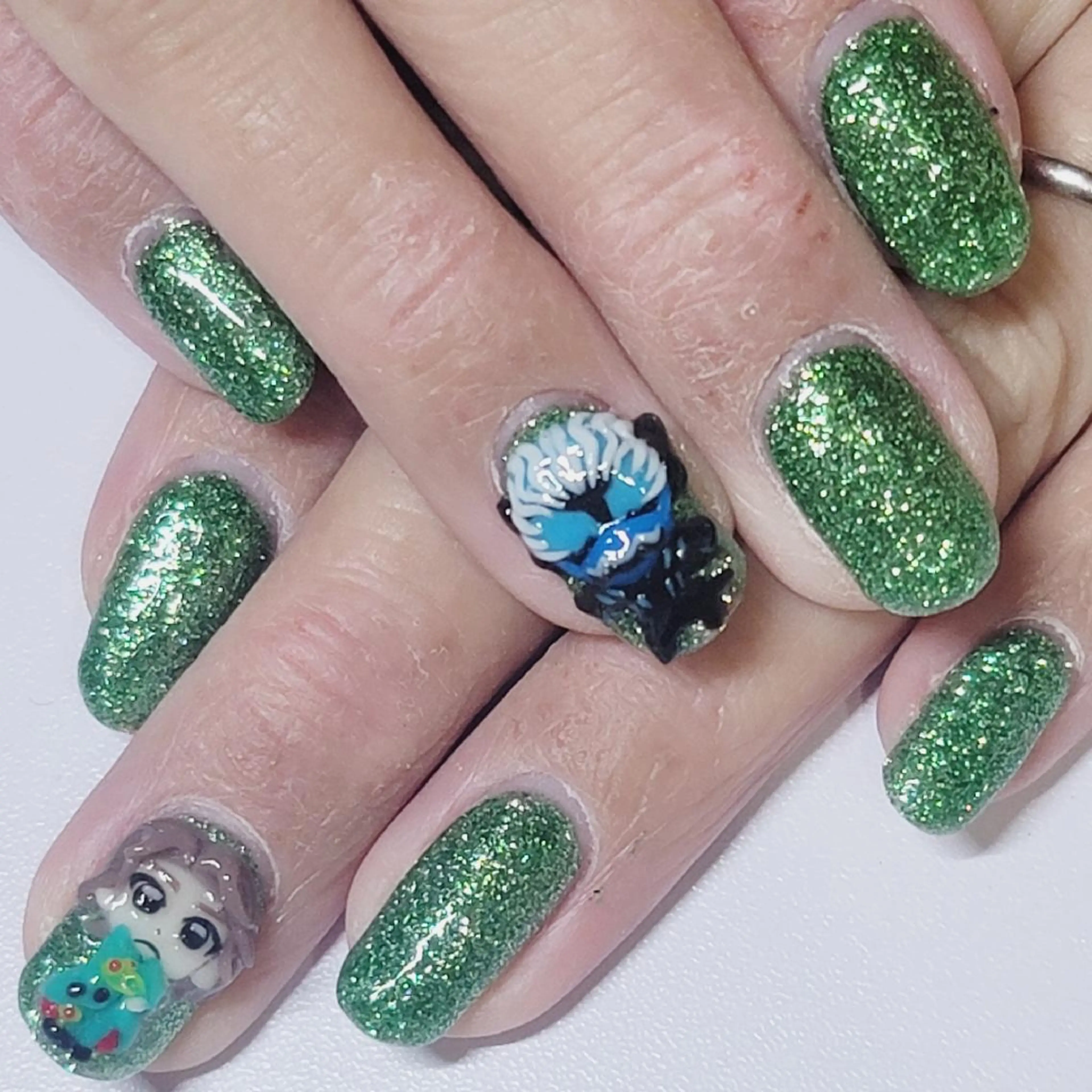 ネイル アートネイル グリーン ラメ(グリッター) ワンカラーネイル ハンドネイル よしだ ひろきのネイルデザイン