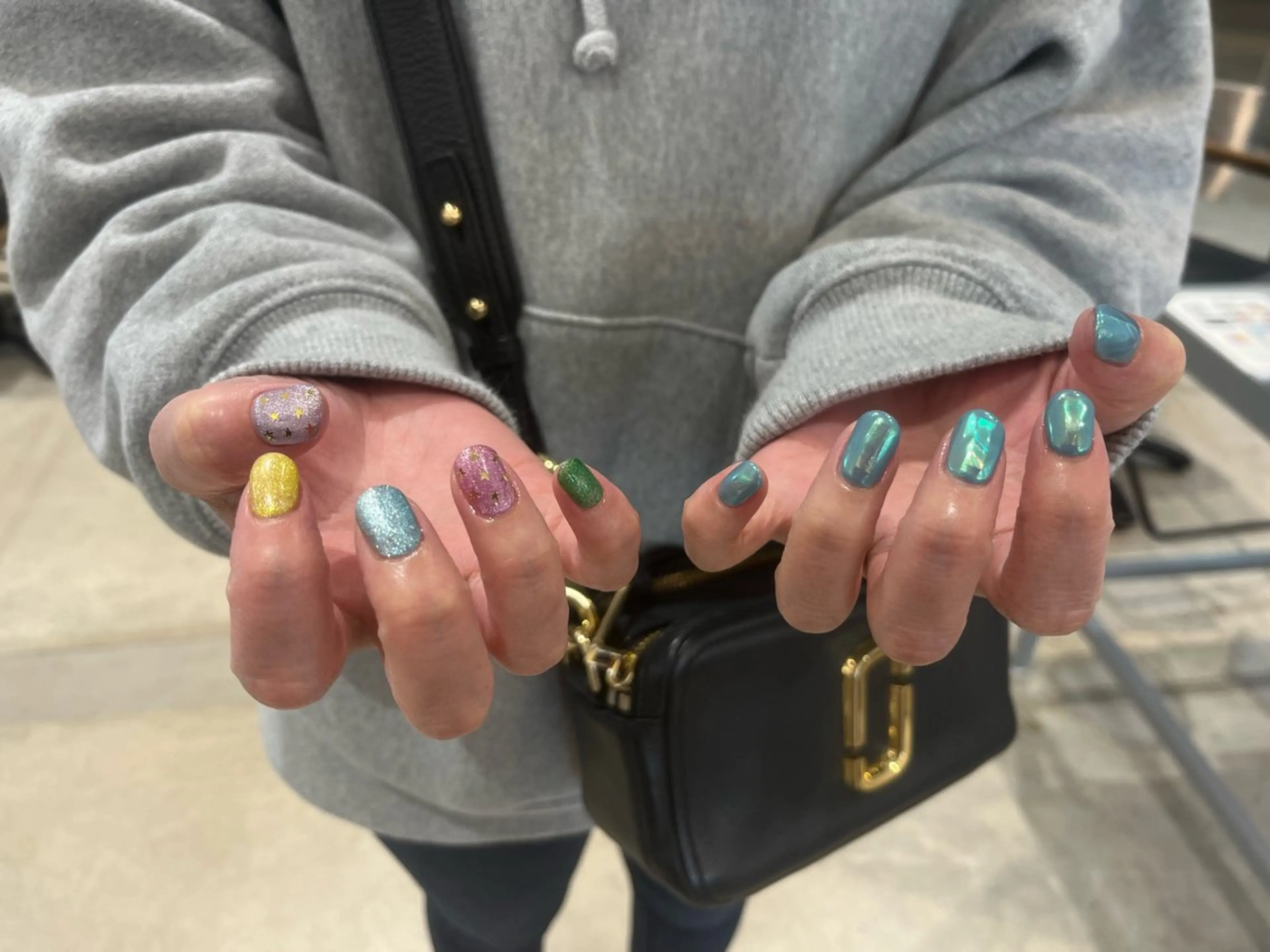 ネイル 持ち込み aloalo MIKAのネイルデザイン