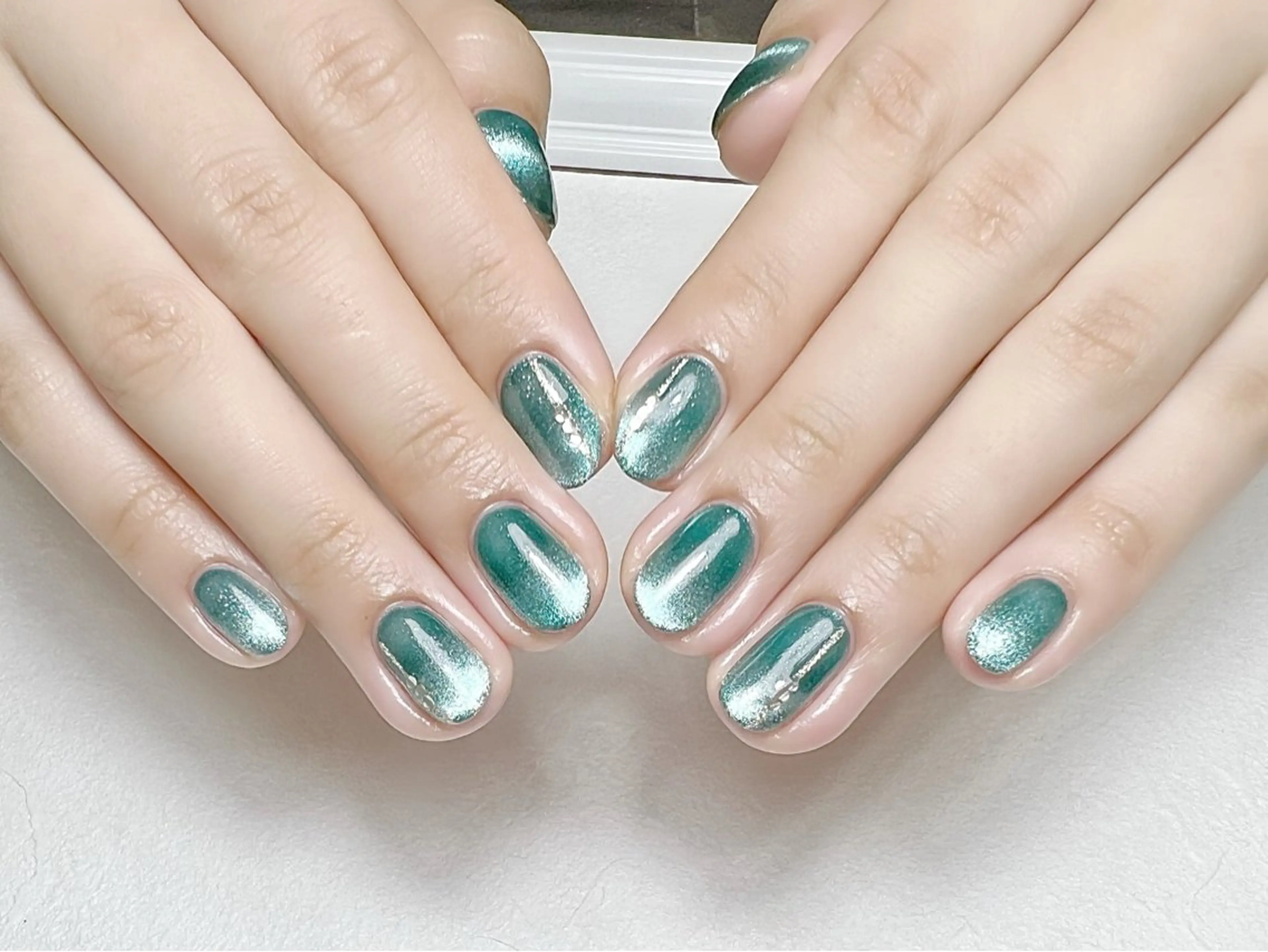 ネイル ジェルネイル グラデーション キラキラネイル マグネットネイル オフィスネイル rouse nail RISATOのネイルデザイン