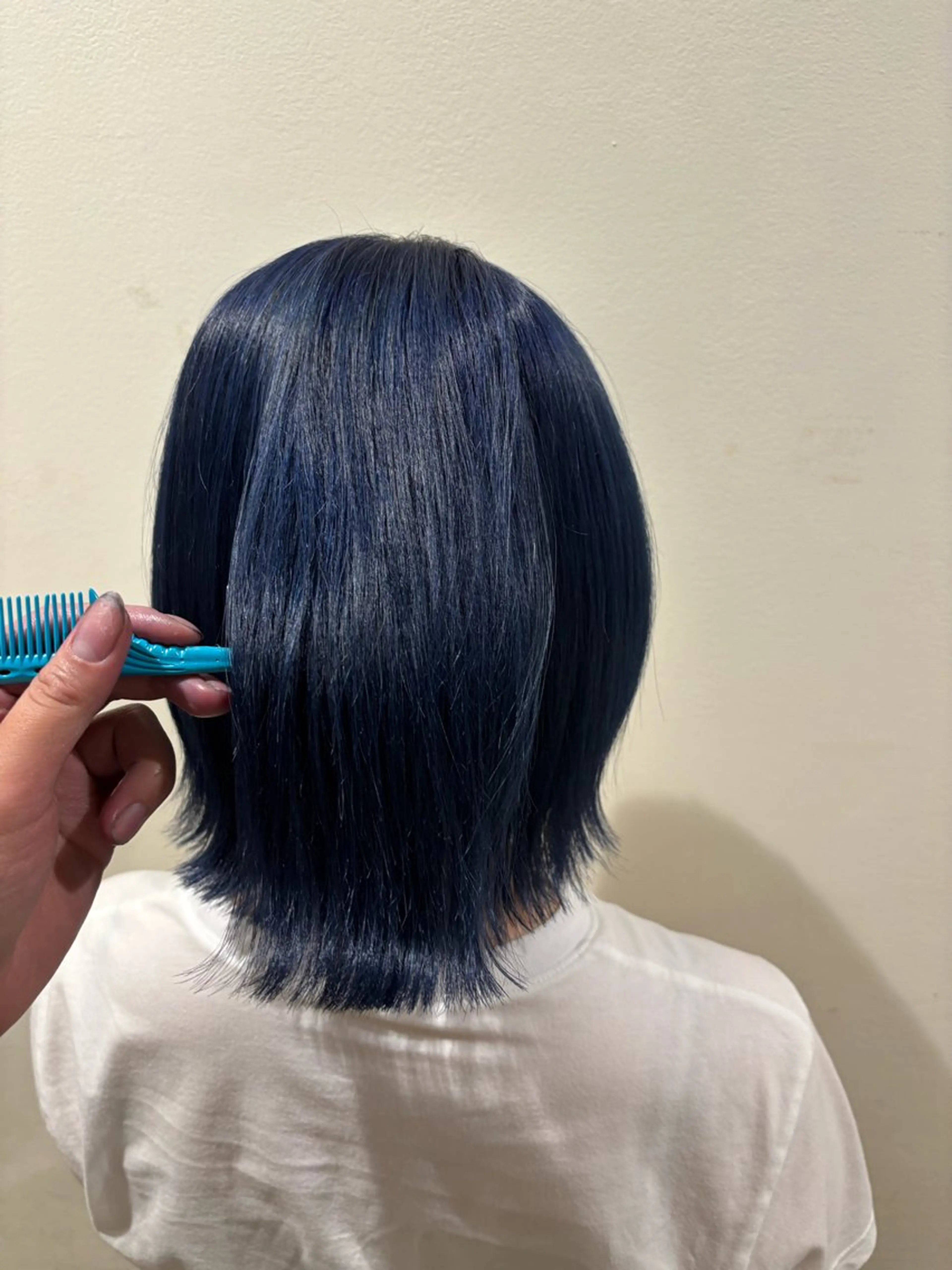 ショート カラー 椛山 美桜のヘアスタイル