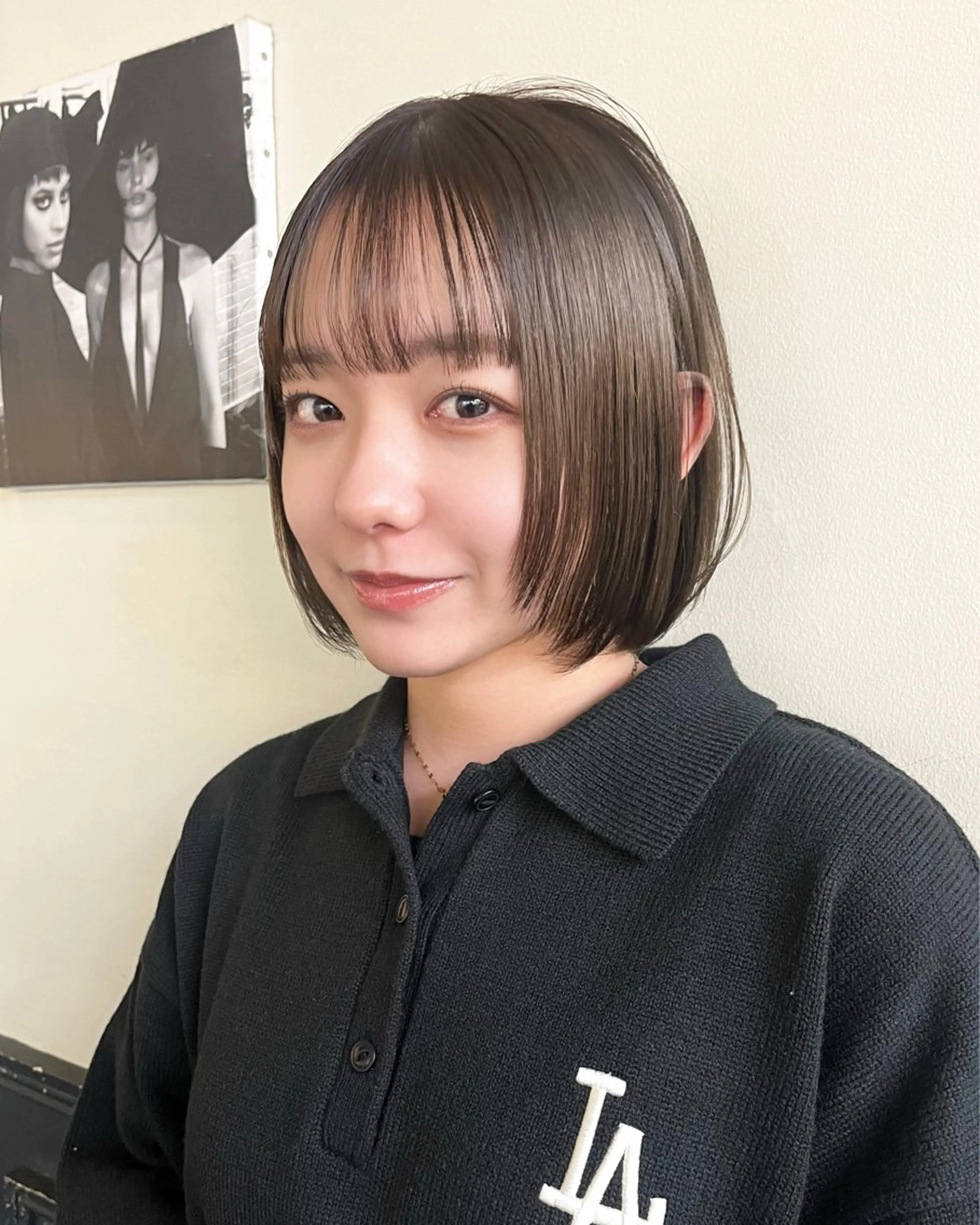 ショート カラー ブリーチ ブラウンカラー オリーブブラウン カット ヘアカラー トリートメント ✨艶々ケア カラー🎀ミカゼのヘアスタイル